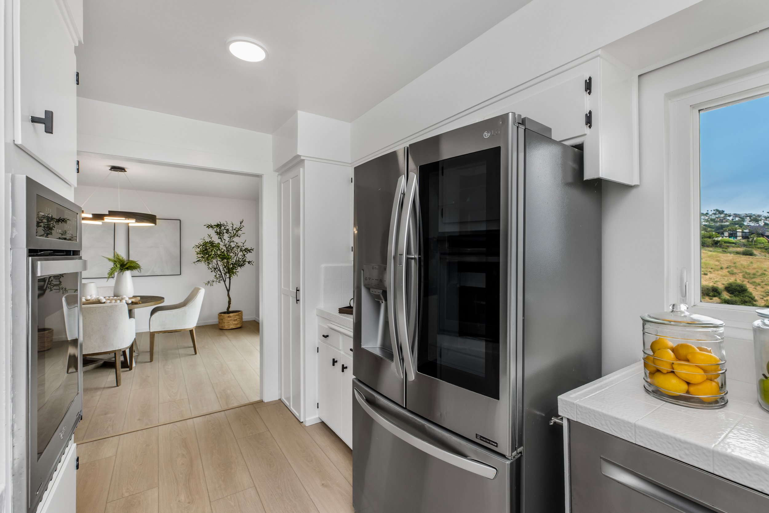 Ocean view kitchen