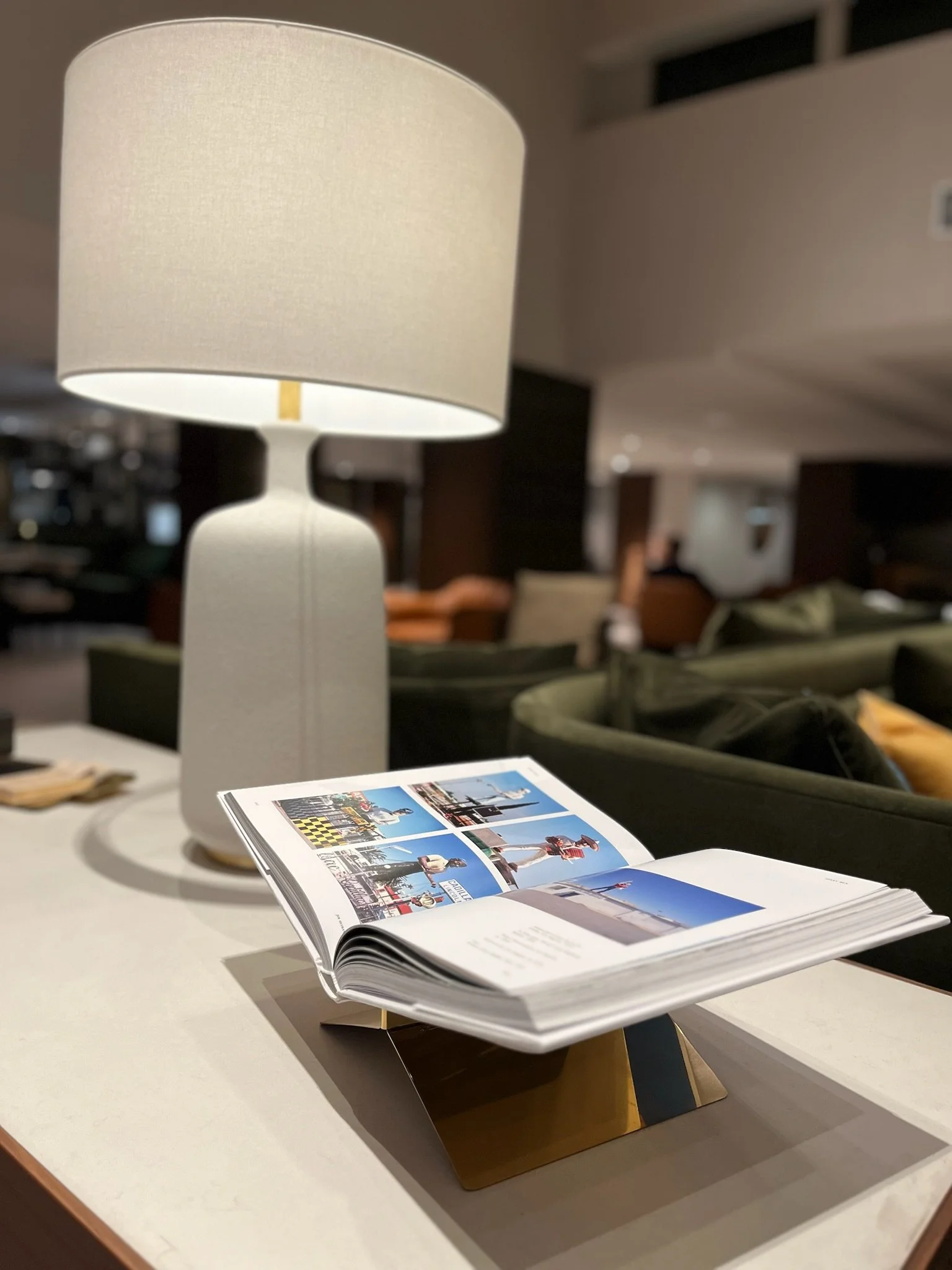 Functional and beautiful accessories ensure that this hotel lobby is warm and welcoming.