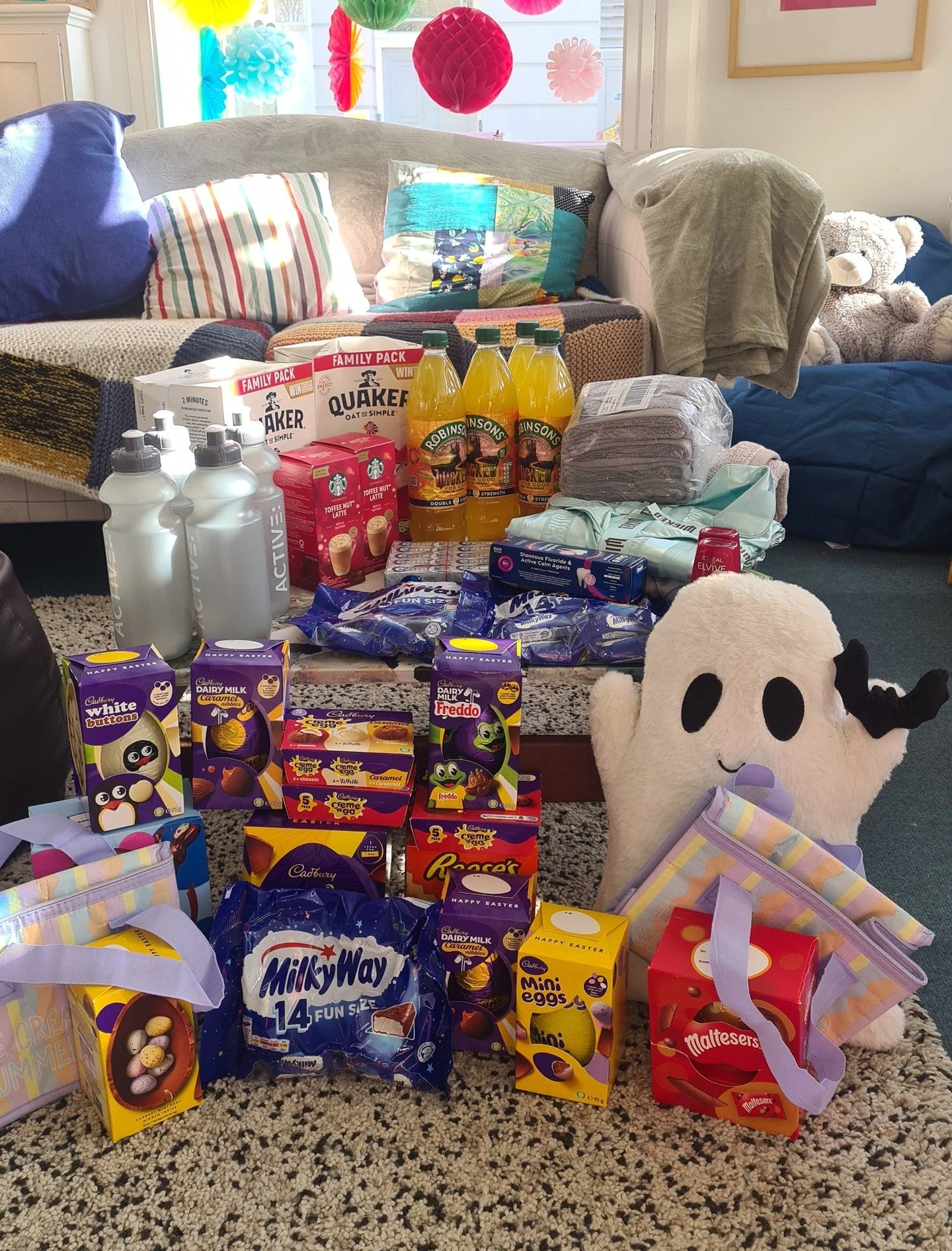 A HUGE thank you to Rae and the team at Tesco  Extra Barnstaple Community for the generous donation of chocolate and other goodies just before the easter weekend. We are so grateful for your support this Easter!