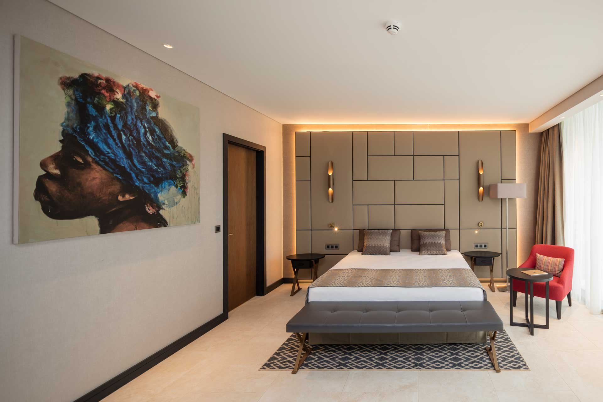 22-Avci-Architects_Kintele_Hotel_Room.jpg