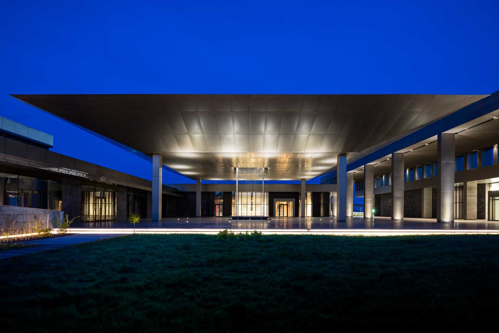 00-Avci-Architects_Kintele_Congress_Centre-1.jpg