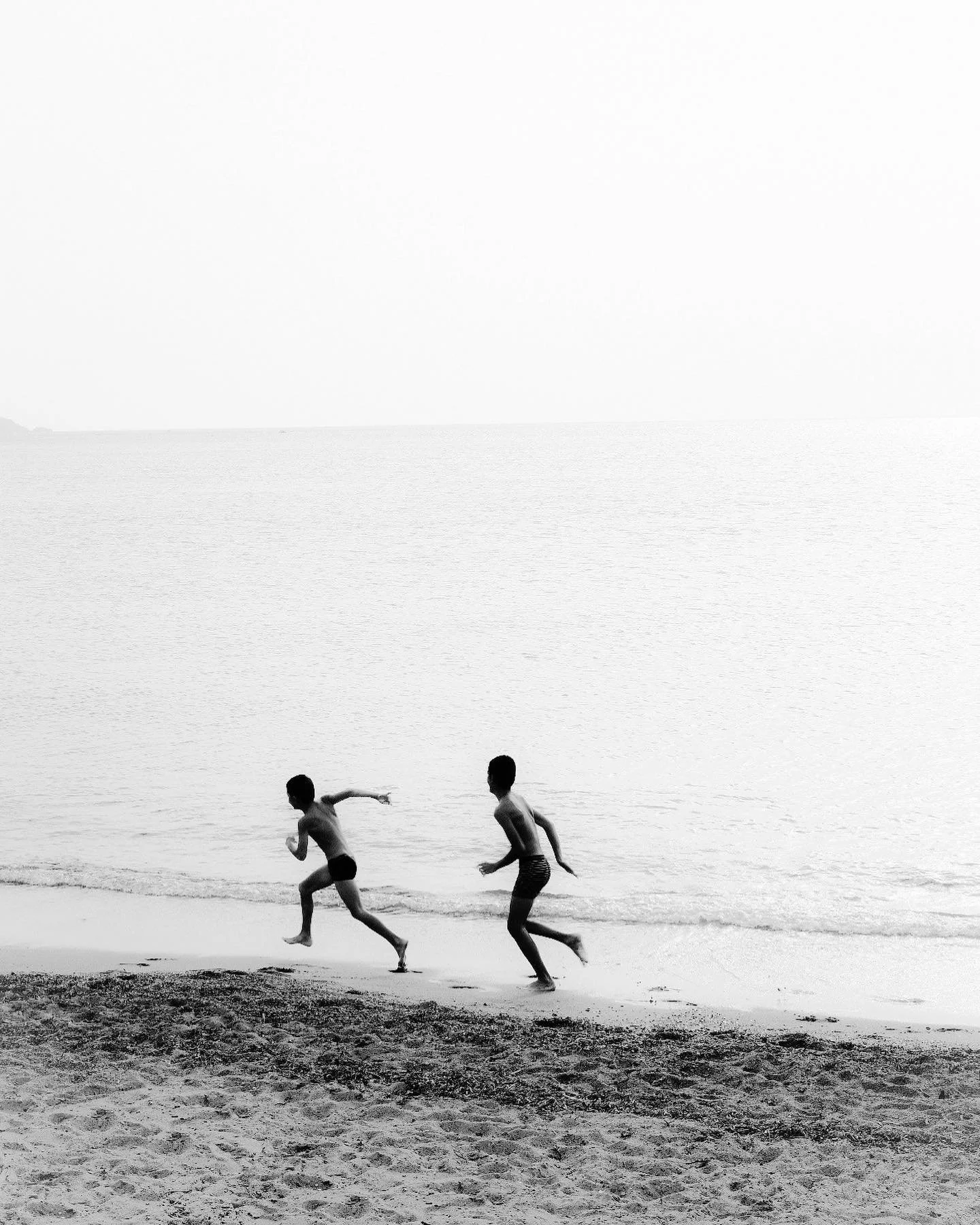 Je verrai toujours vos visages. 
Je me rappelle de chaque trait de ceux qui ont compt&eacute;.
Les vivants comme les morts.
Ceux qui, par un mot, un geste, un regard ont su tout faire changer, &eacute;voluer. 
Ceux qui sont rest&eacute;s, ceux qui so