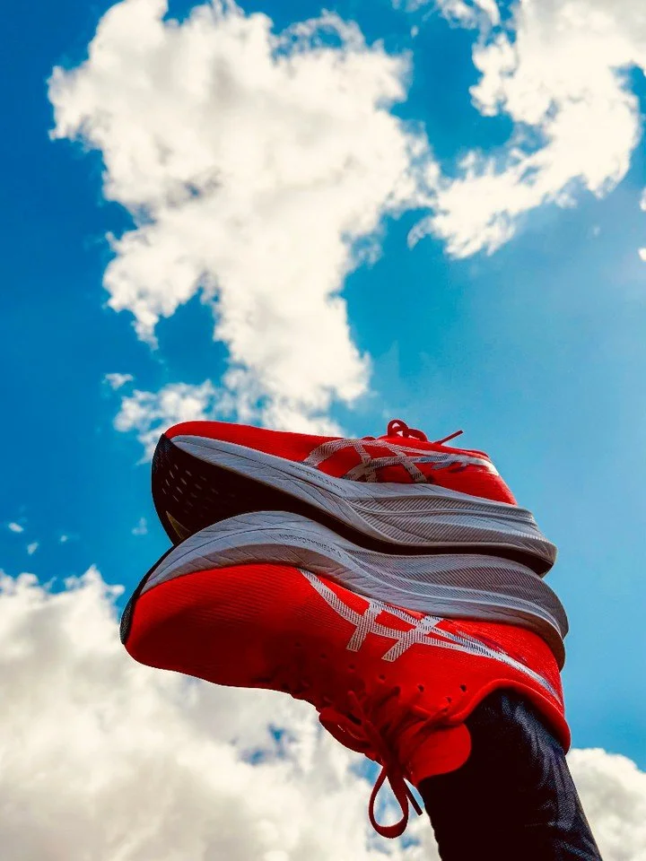 📚✏️ Back to school, back to the grind!

Op 2 november 2025 sta ik aan de start van de Halve Marathon van Brussel.
Nieuwe doelen, nieuwe energie en&hellip; nieuwe schoenen! 👟 Ik ga de uitdaging aan met de Asics Magic Speed 4 en heb vandaag mijn eers