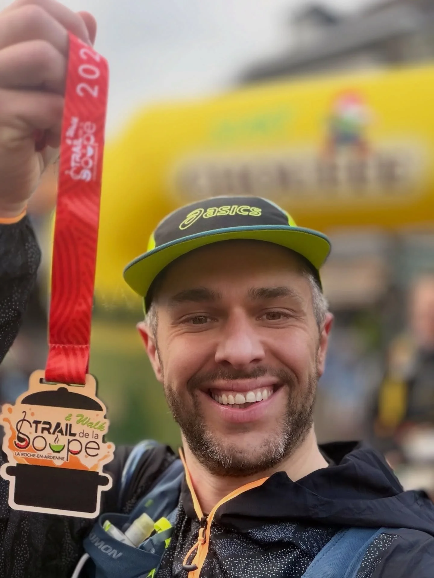 NLD|FR|EN

Medal Monday 🥇
Eerste keer 35 km, eerste keer 1300D+, eerste keer een trail in de herfst 🍂
Trail de la Soupe was pittig: eindeloze klimmetjes, modder, zwoegen&hellip; maar w&aacute;t een sfeer en wat een prachtige streek.
Finish beloning