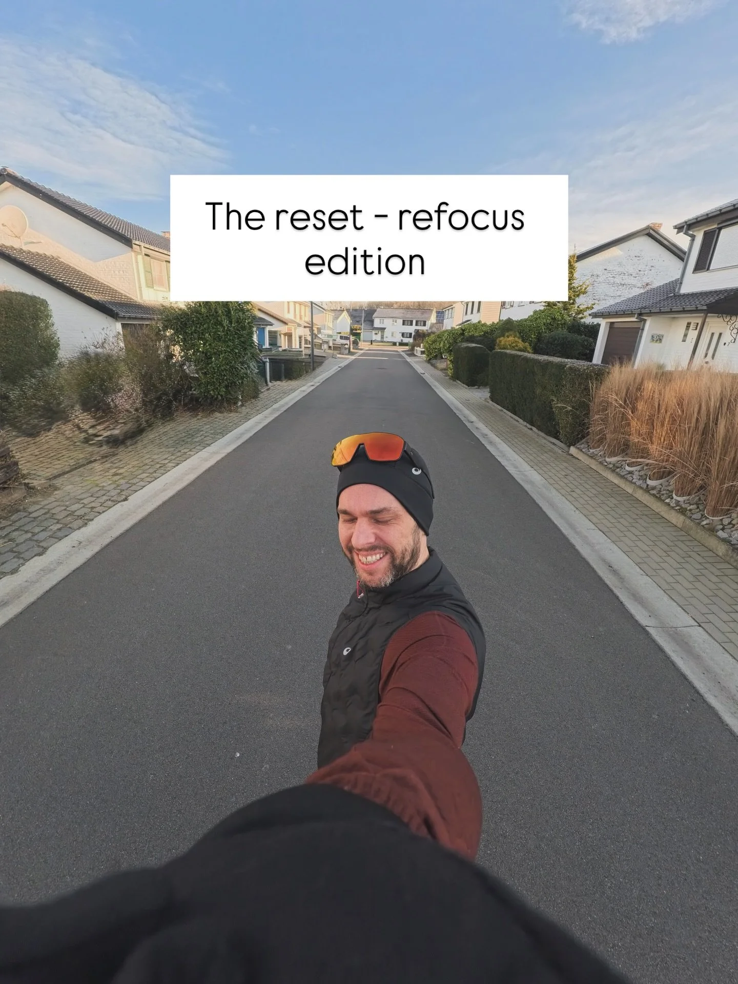 Reset - Refocus

Mensen vragen me vaak waar ik mijn motivatie haal.

Eerlijk? De laatste tijd moest ik ze zelf gaan zoeken.

Ik probeer mijn gewoontes vast te houden. Pilates, lopen, blijven bewegen. Maar sommige routines voelen zwaarder dan anders. 