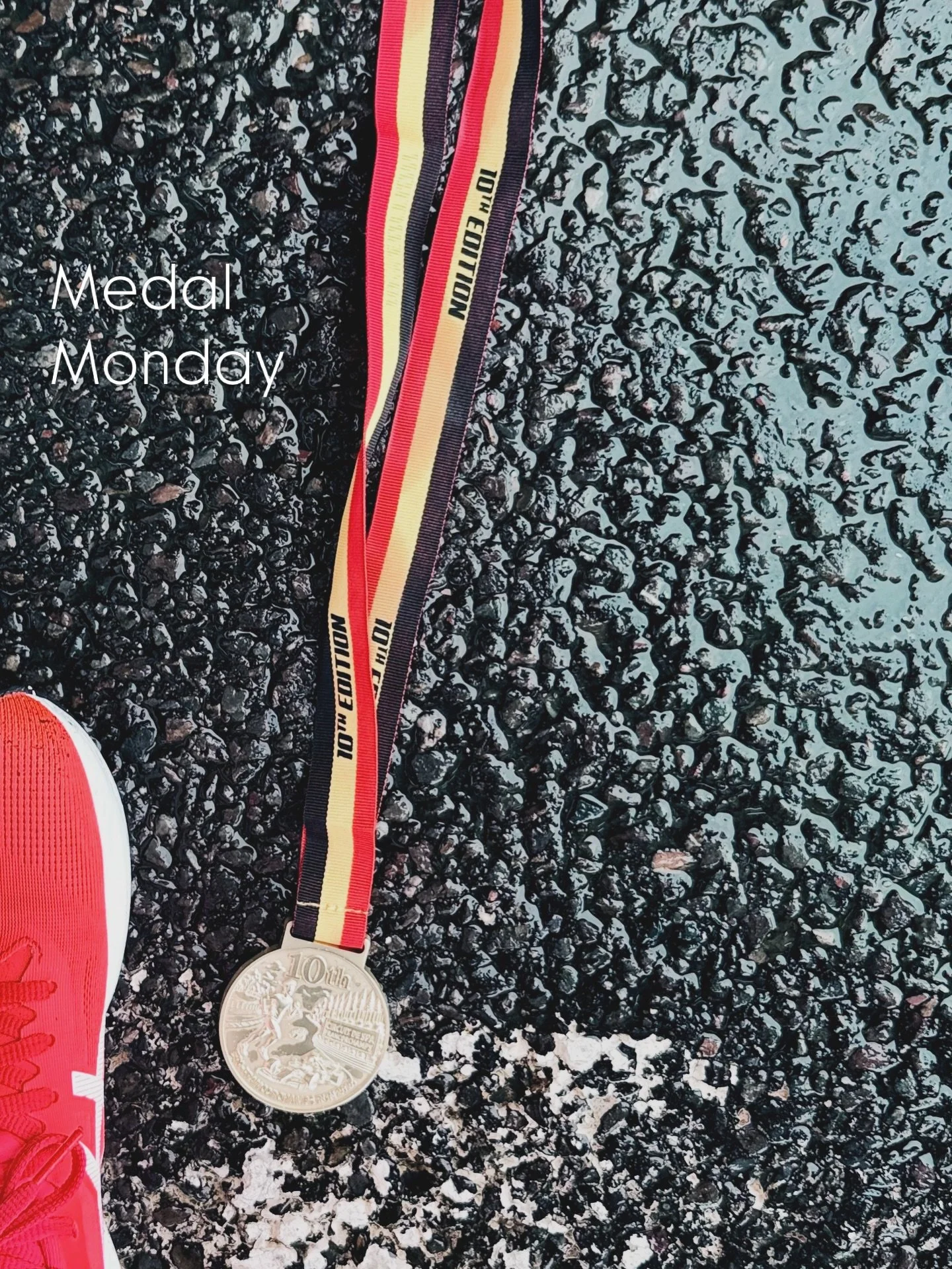 Medal Monday.

7 km op het legendarisch circuit van Spa-Francorchamps.
Een rondje zonder verwachtingen tussen twee trailweekends door.

Gefinisht in 35&rsquo;57.
Soms zijn het net die loopjes die het langst blijven hangen.

En nu volle focus op de Tr