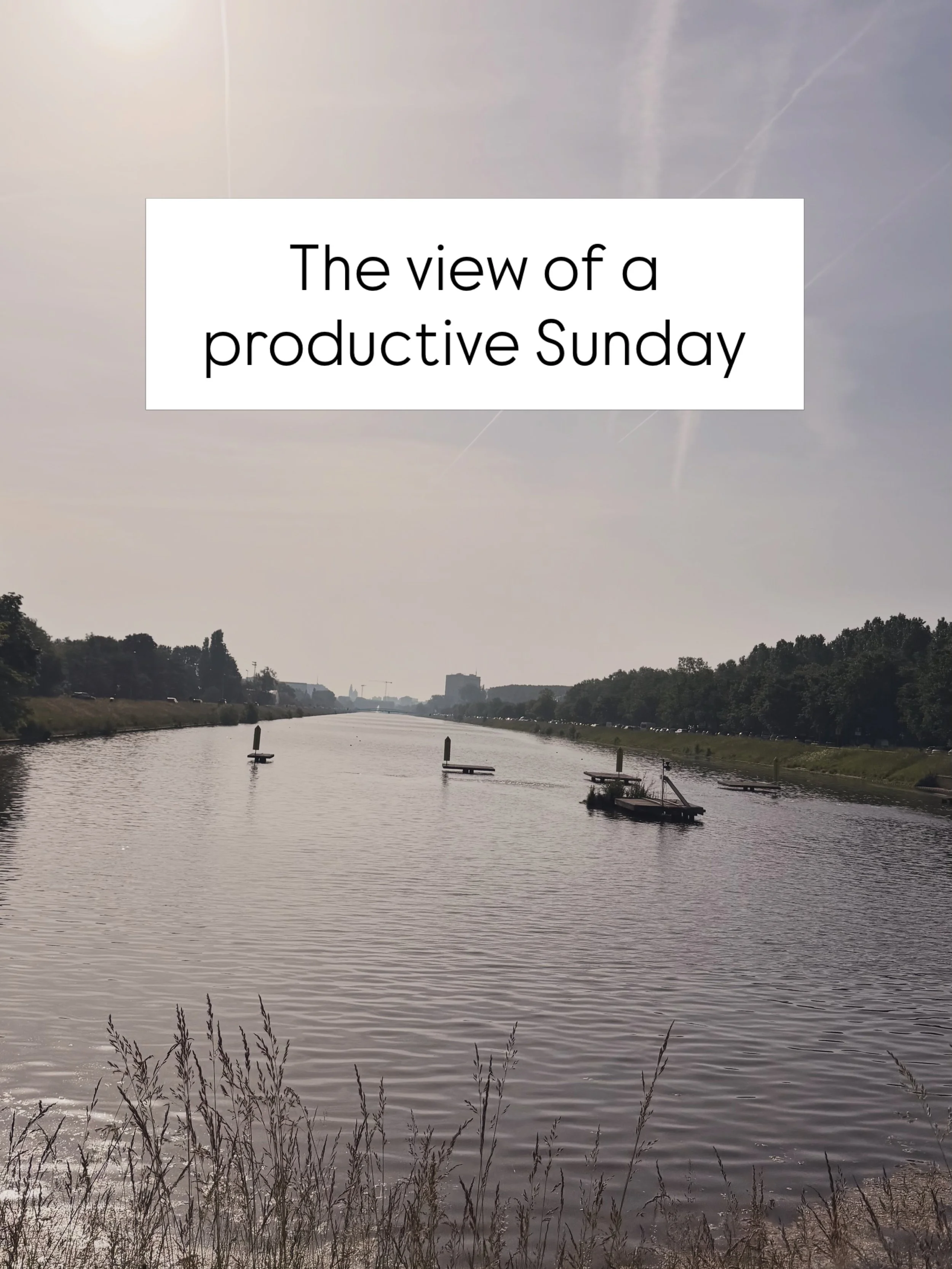 Sundays well spent. ☀️

De dag gestart met een gezellige 10k social run van Vitamin Well in Gent. Ondanks de warmte toch een mooie opkomst. Good people, good vibes. Exact wat een social run moet zijn.

In de namiddag wachtte nog een duurloop van 2 uu