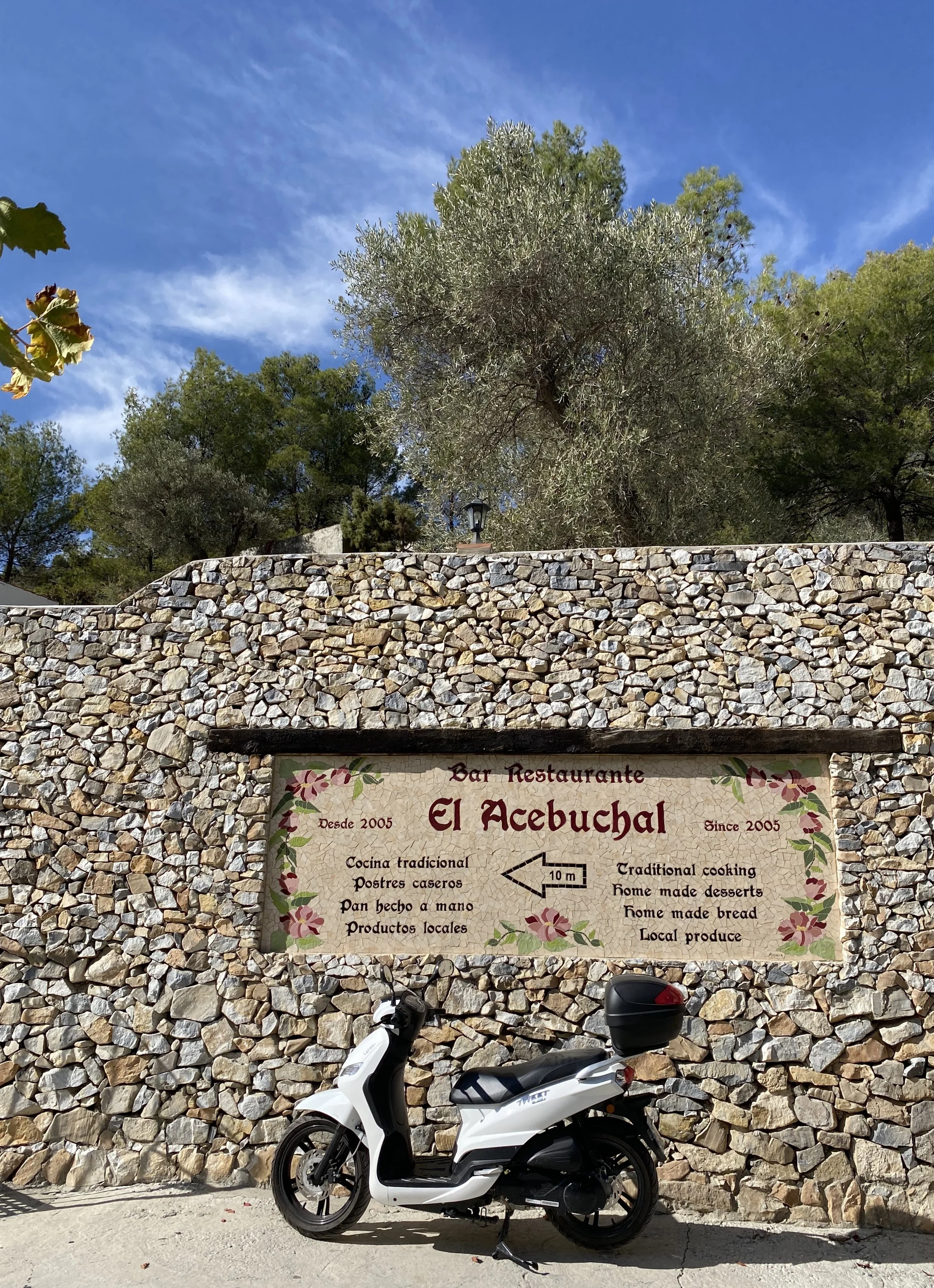 El Acebuchal - Antonio the Legend, the Village and Wild Boars