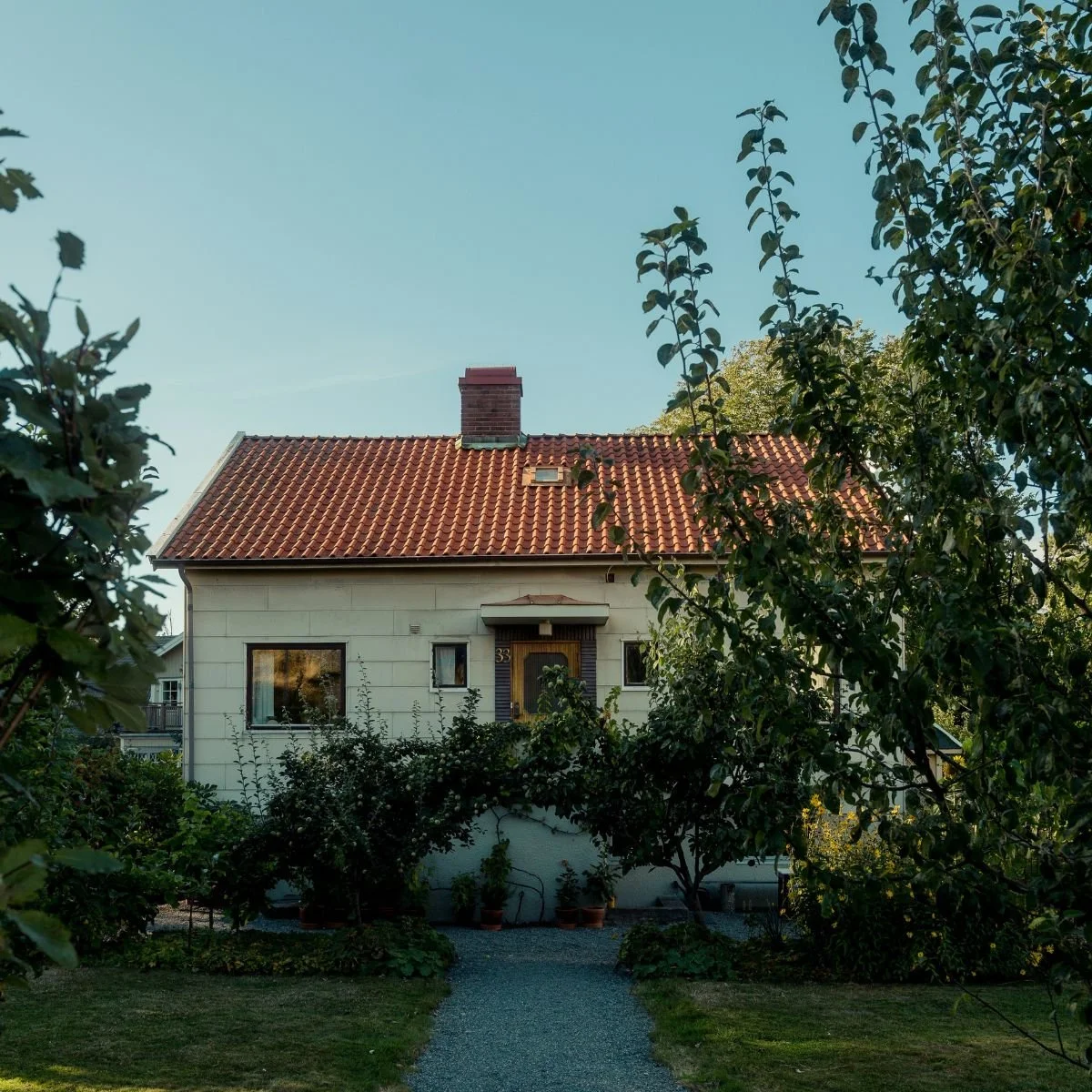 Köpa hus i Rönninge och Tullinge – Villaidyll med anor