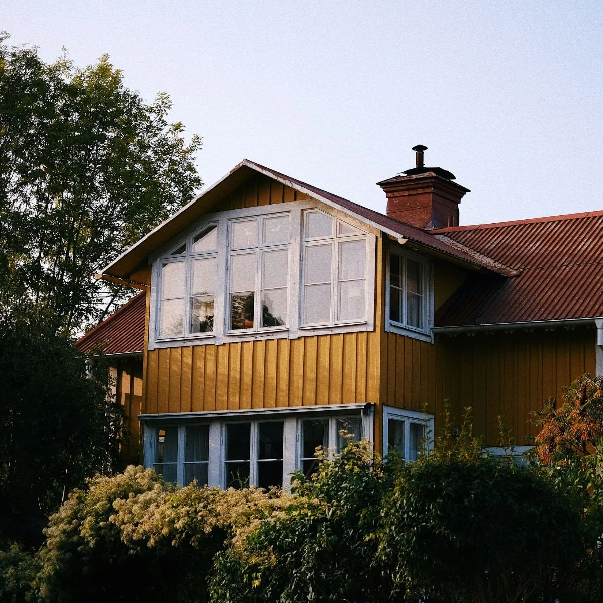 Köpa hus i Vaxholm – När drömläget möter vädrets makter