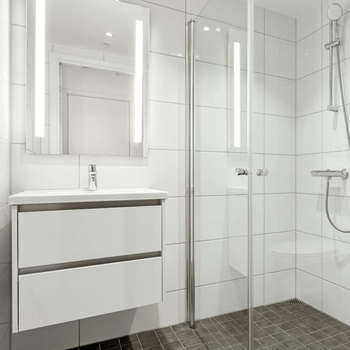 Köpa hus? Låt inte snyggt kakel dölja ett fuskbyggt badrum