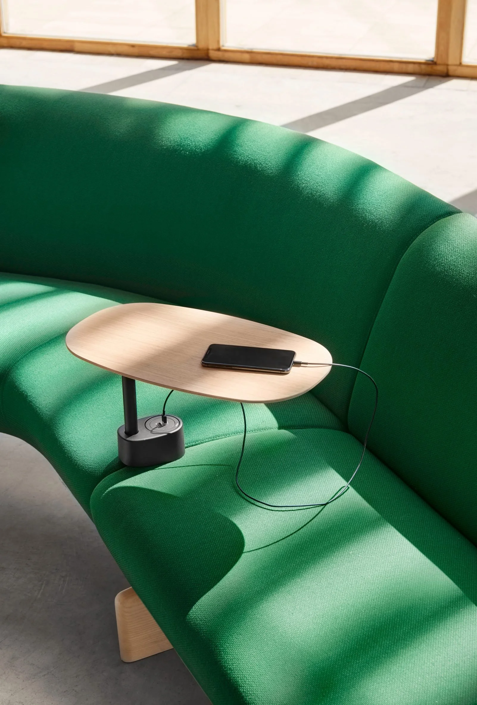alfredo-haberli-giro-soft-modular-seating-system-andreu-world-design_dezeen_2364_col_0-scaled.jpg