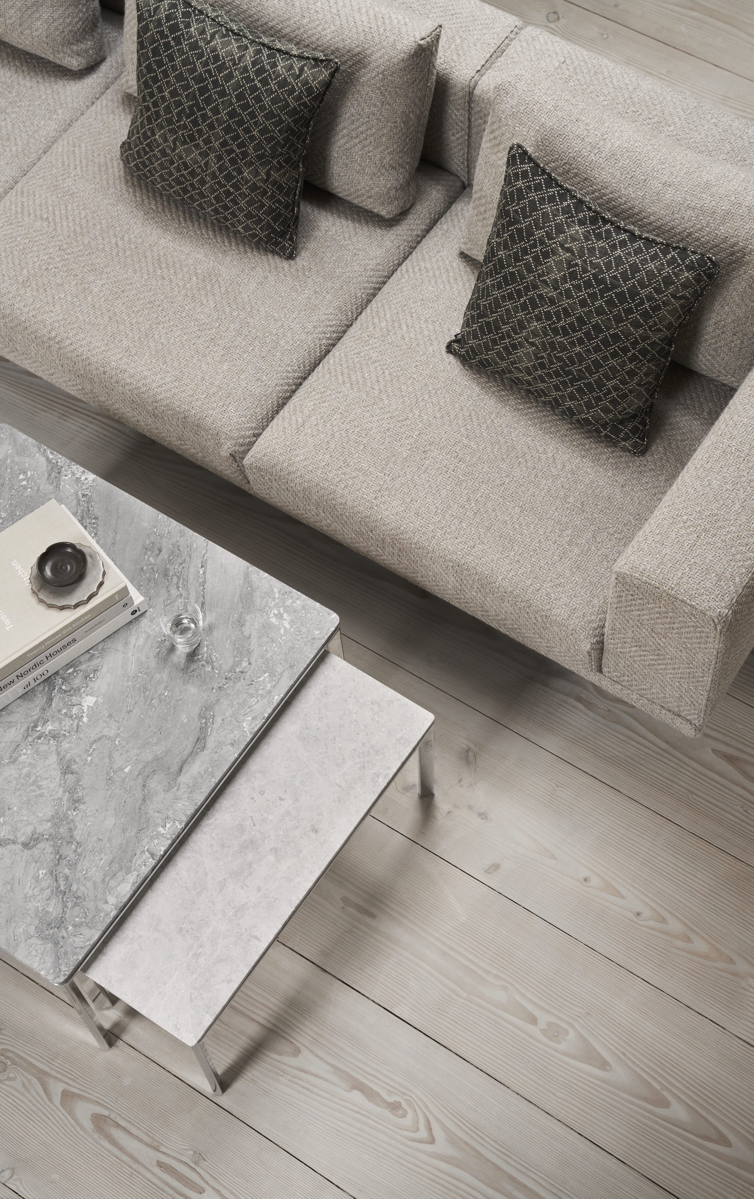 vipp426-427-coffee-table-square-combo-03.jpg