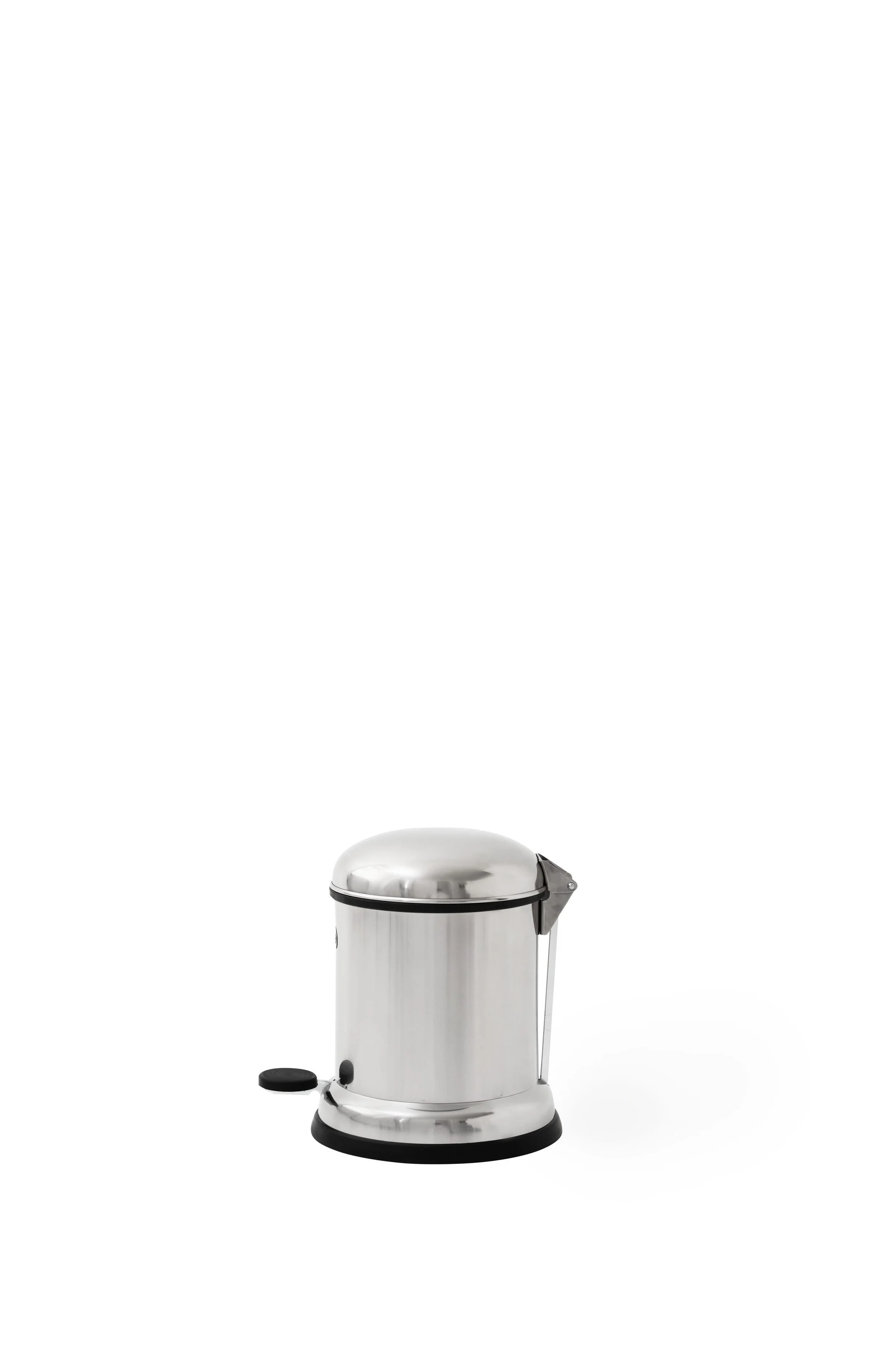 vipp-13-pedal-bin-stainless-steal-02.jpg