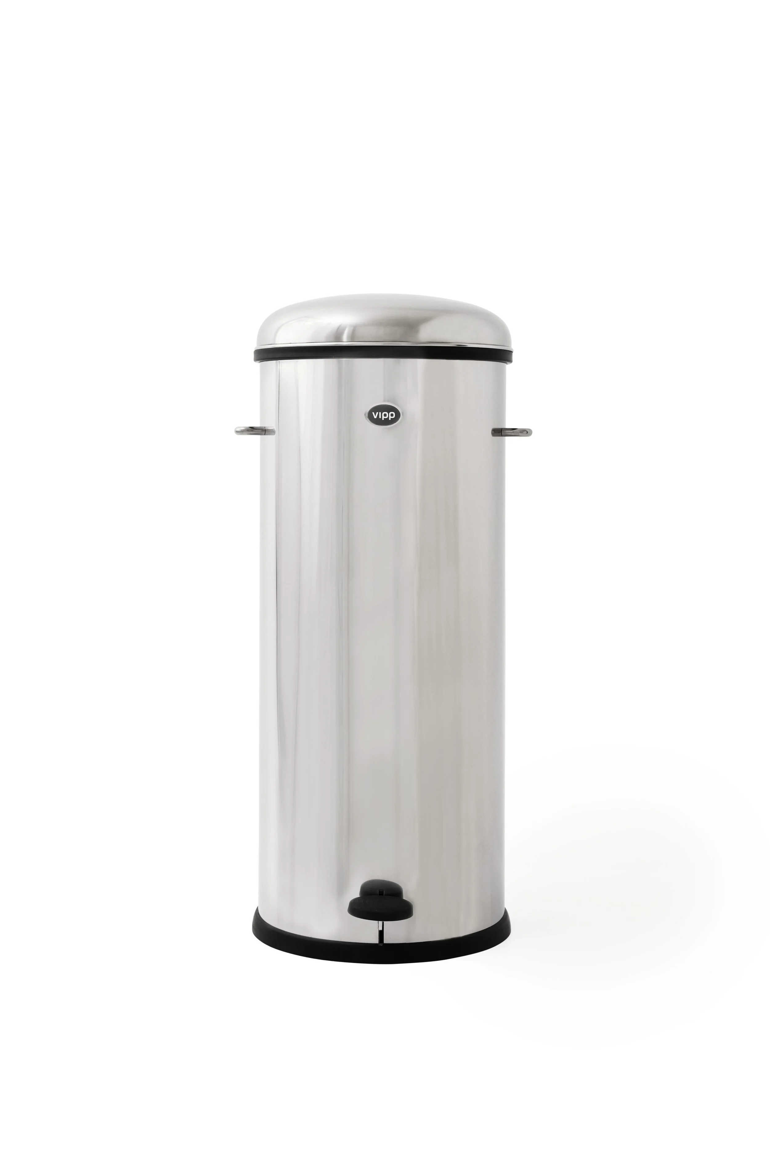 vipp-17-pedal-bin-stainless-steal-01.jpg