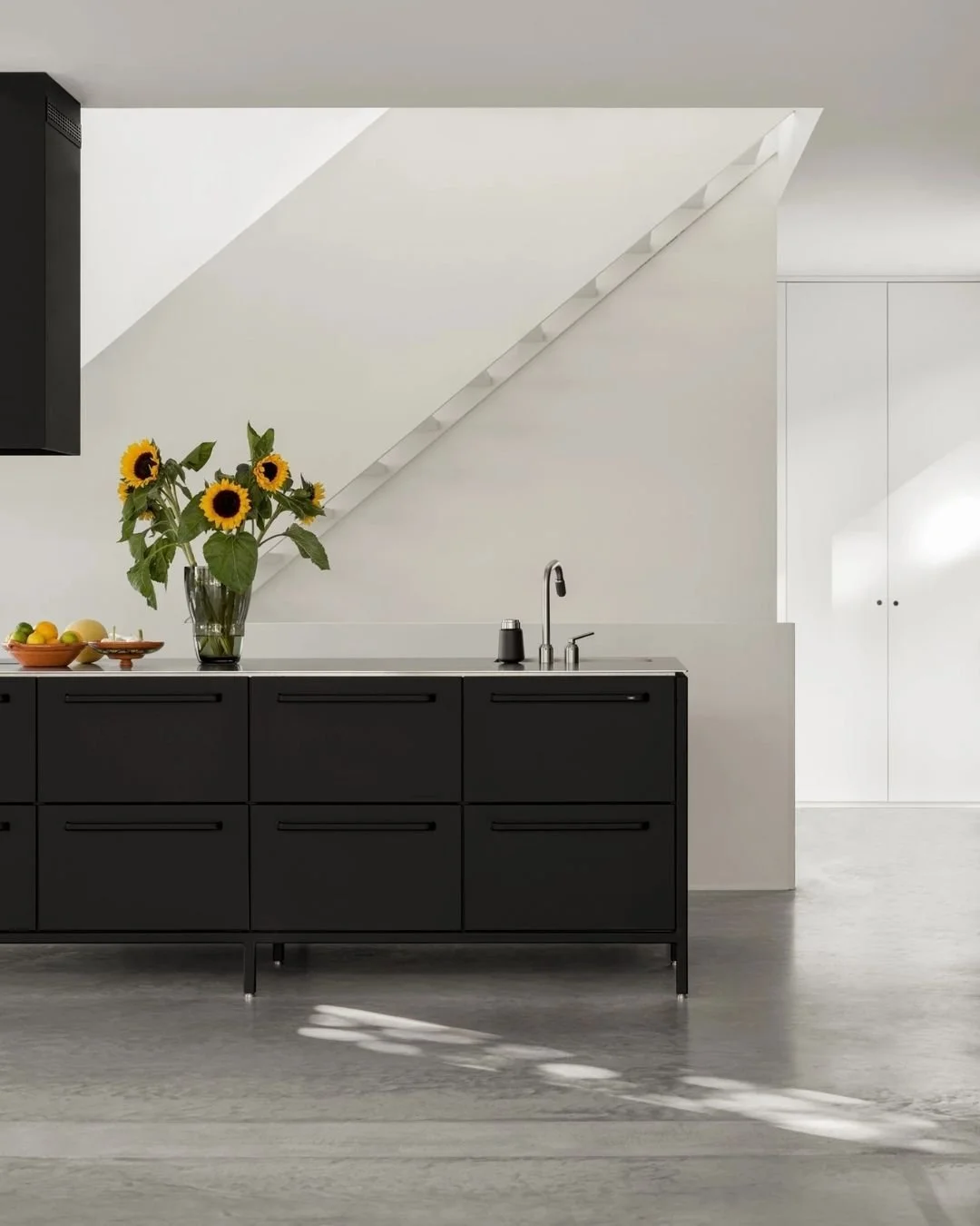 &ldquo;I can really feel that it&rsquo;s a durable piece of furniture,&rdquo; says Anoek, who&mdash;after five years of life in Kenya &amp; South Africa&mdash;returned to the Netherlands with her family of five &amp; chose the @Vipp V1 as the new cen