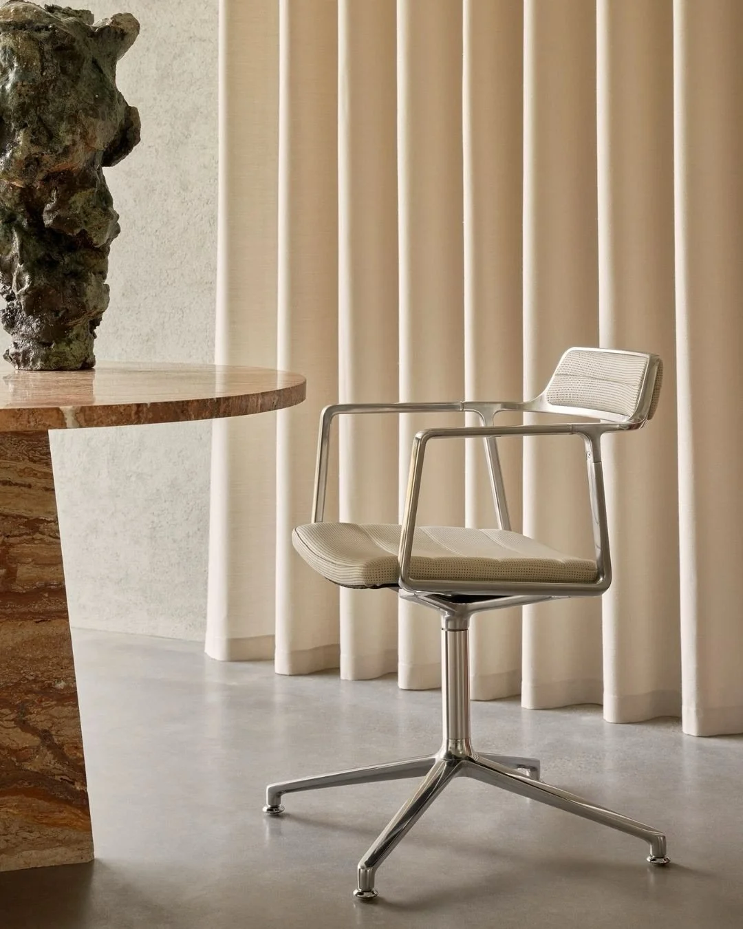 The @Vipp Swivel Chair enters a new chapter &mdash; designed by Vipp, customised by you.

Known for its sculptural shell, supportive seat, and smooth 360&deg; rotation, the Swivel chair retains its industrial precision while becoming uniquely yours t