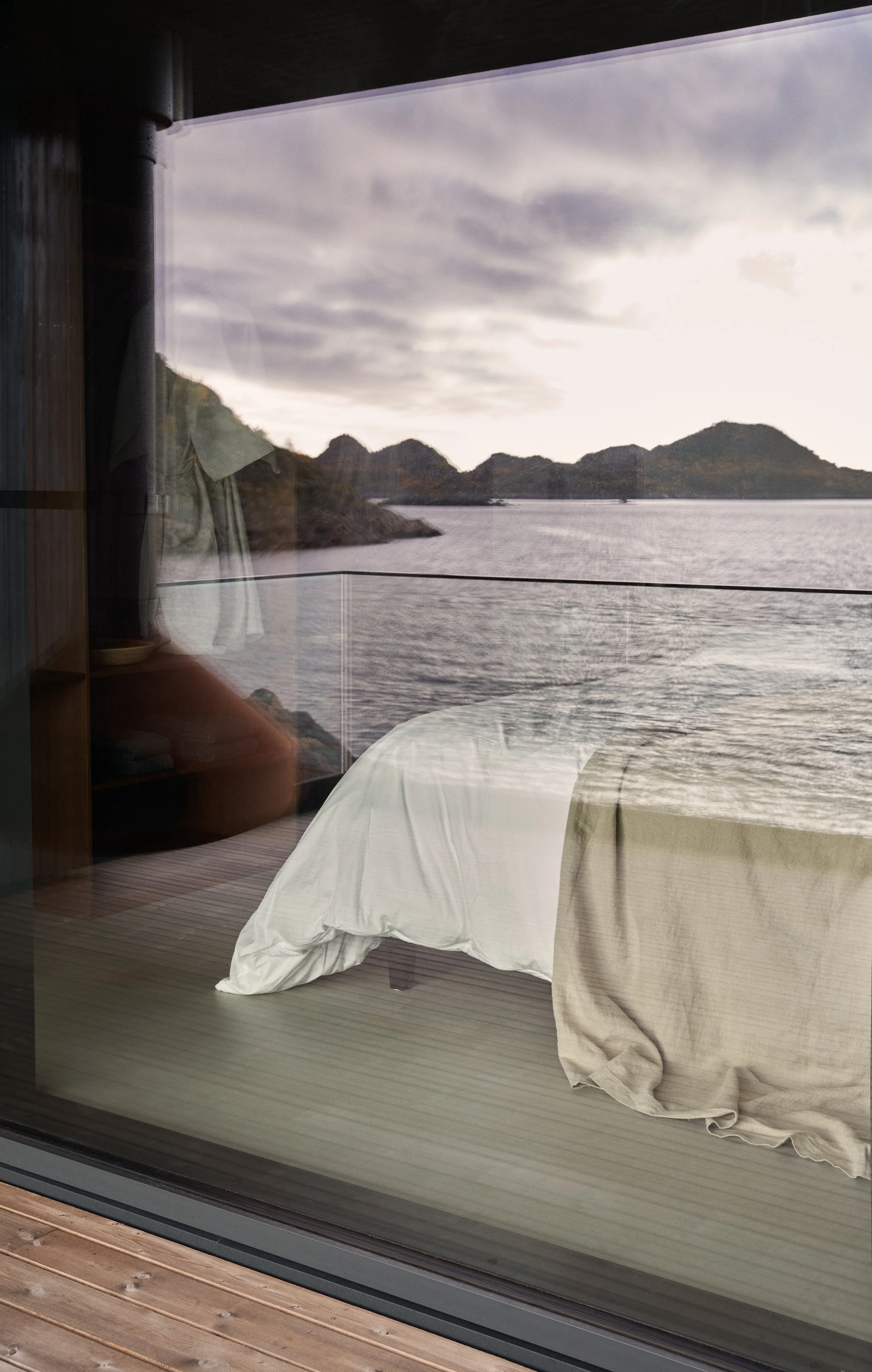 vipp-lofoten-guesthouse-inside-14.jpg