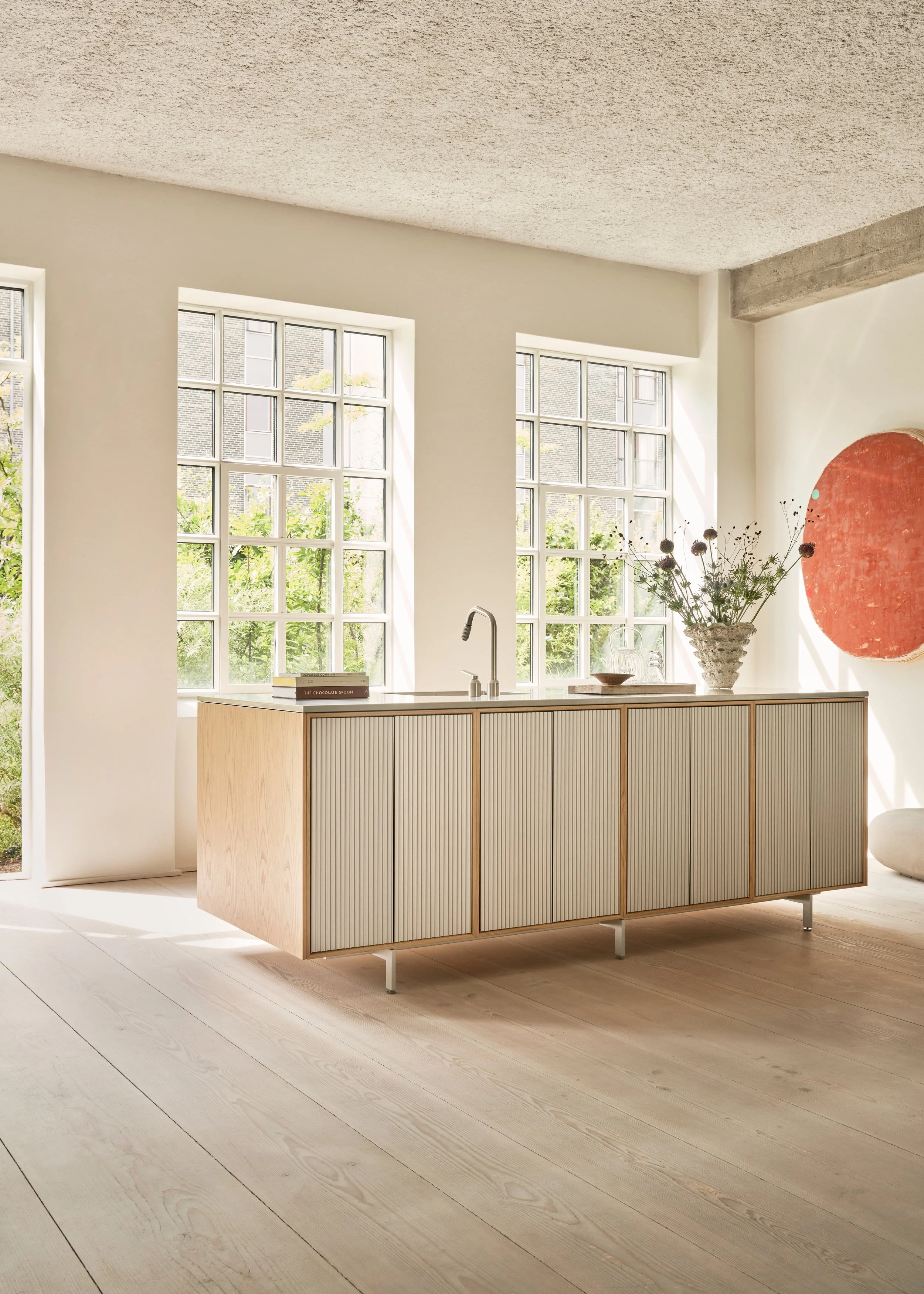 vipp-v2-kitchen-light-oak-01 (1).jpg