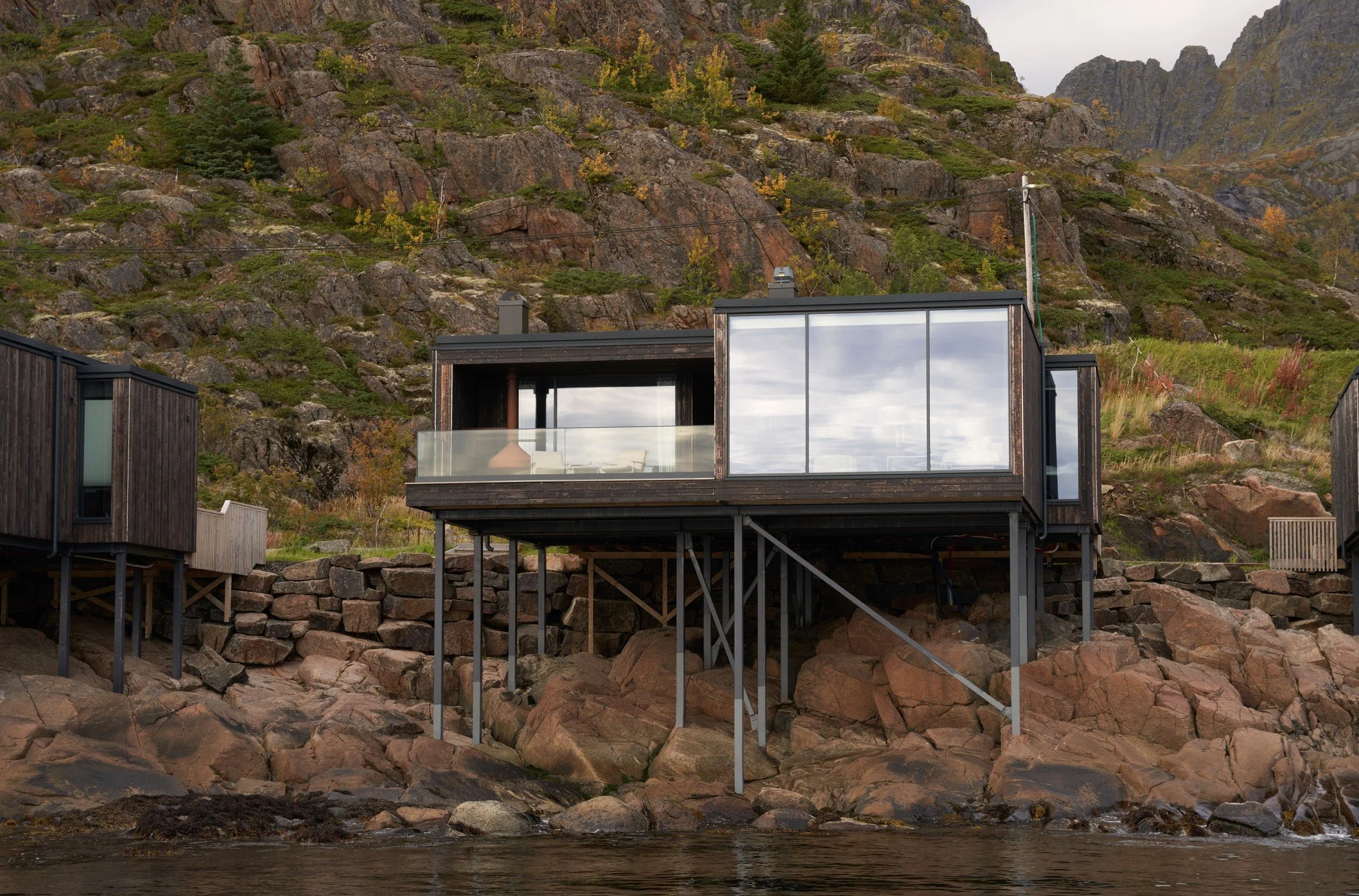 vipp-lofoten-guesthouse-surroundings-17.jpg