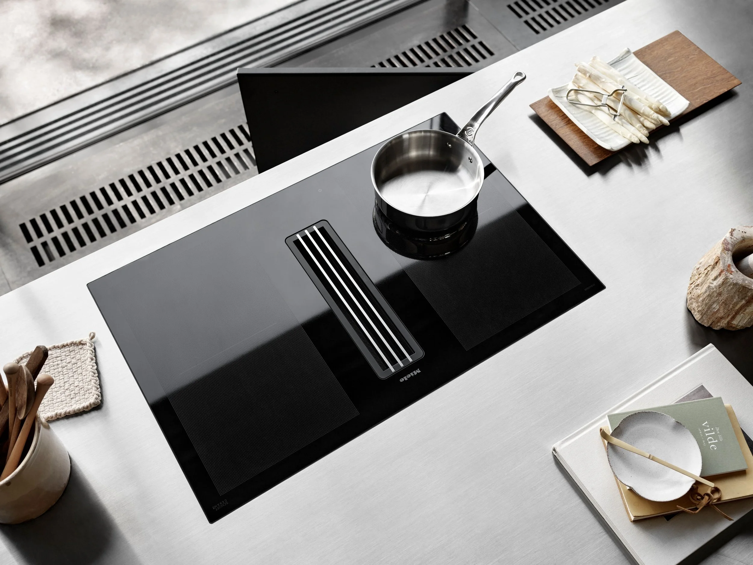 vipp-v1-kitchen-black-detail-17.jpg
