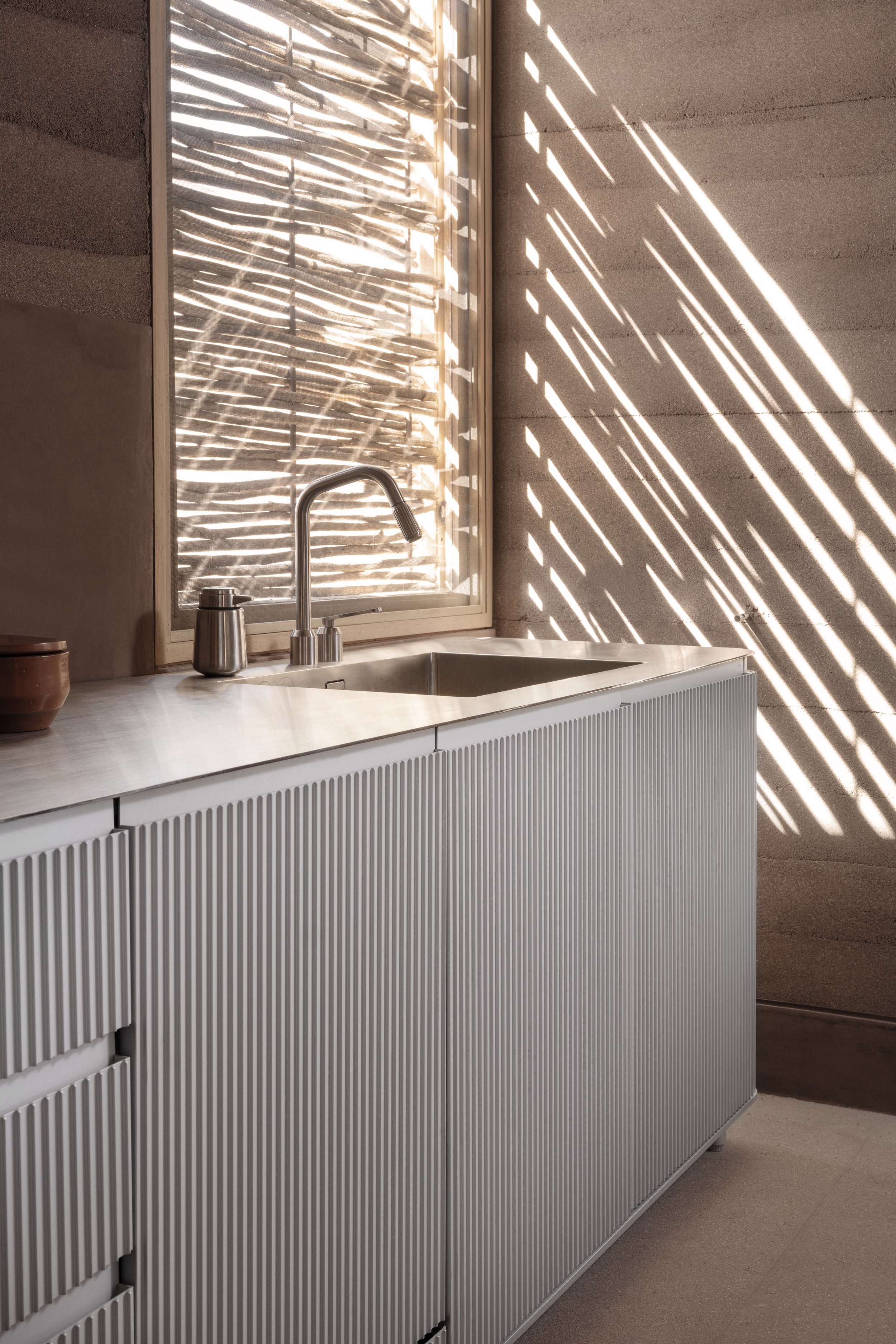 vipp-todos-santos-mexico-kitchen-04.jpg