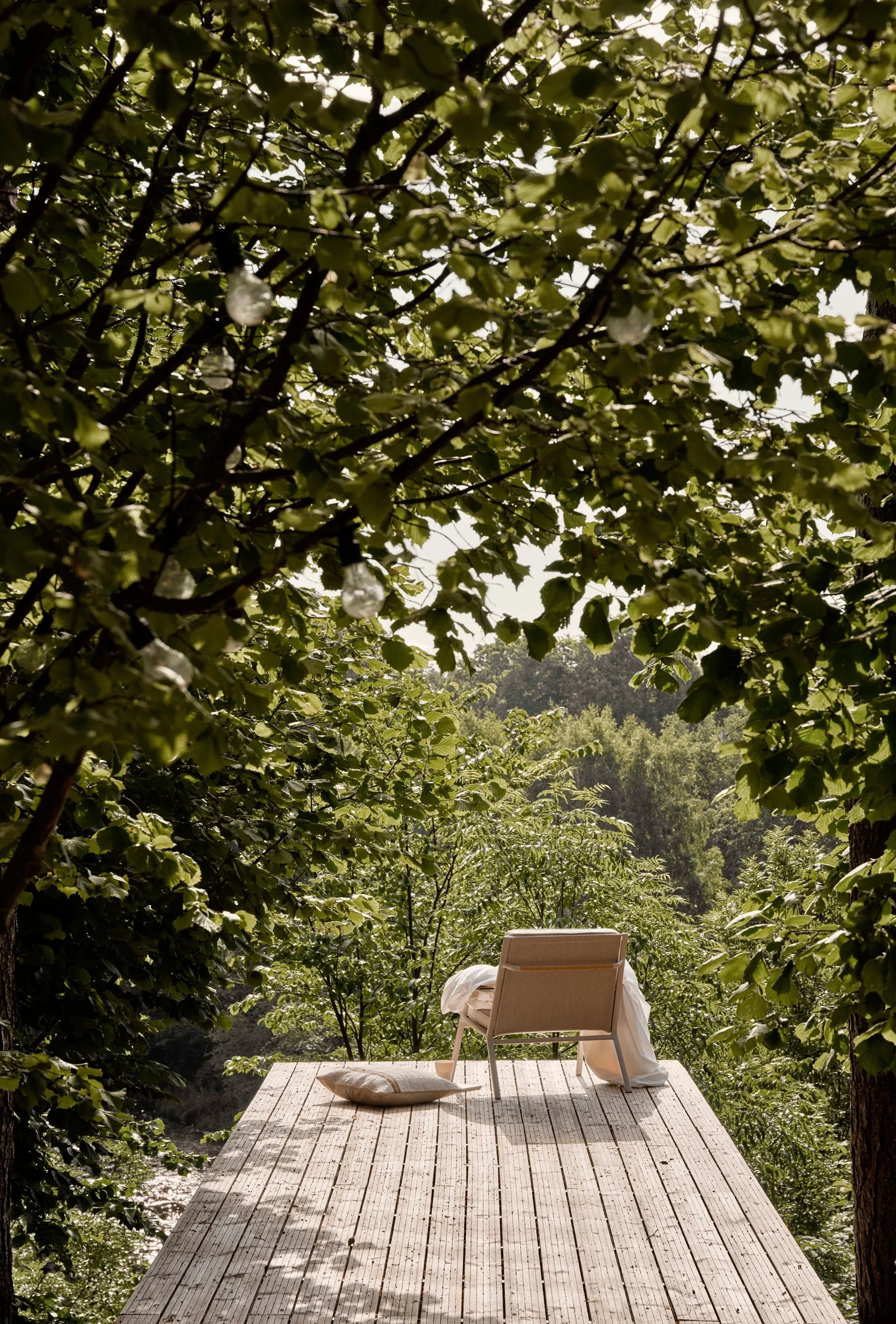 vipp-salaca-river-outdoor-furniture-03.webp