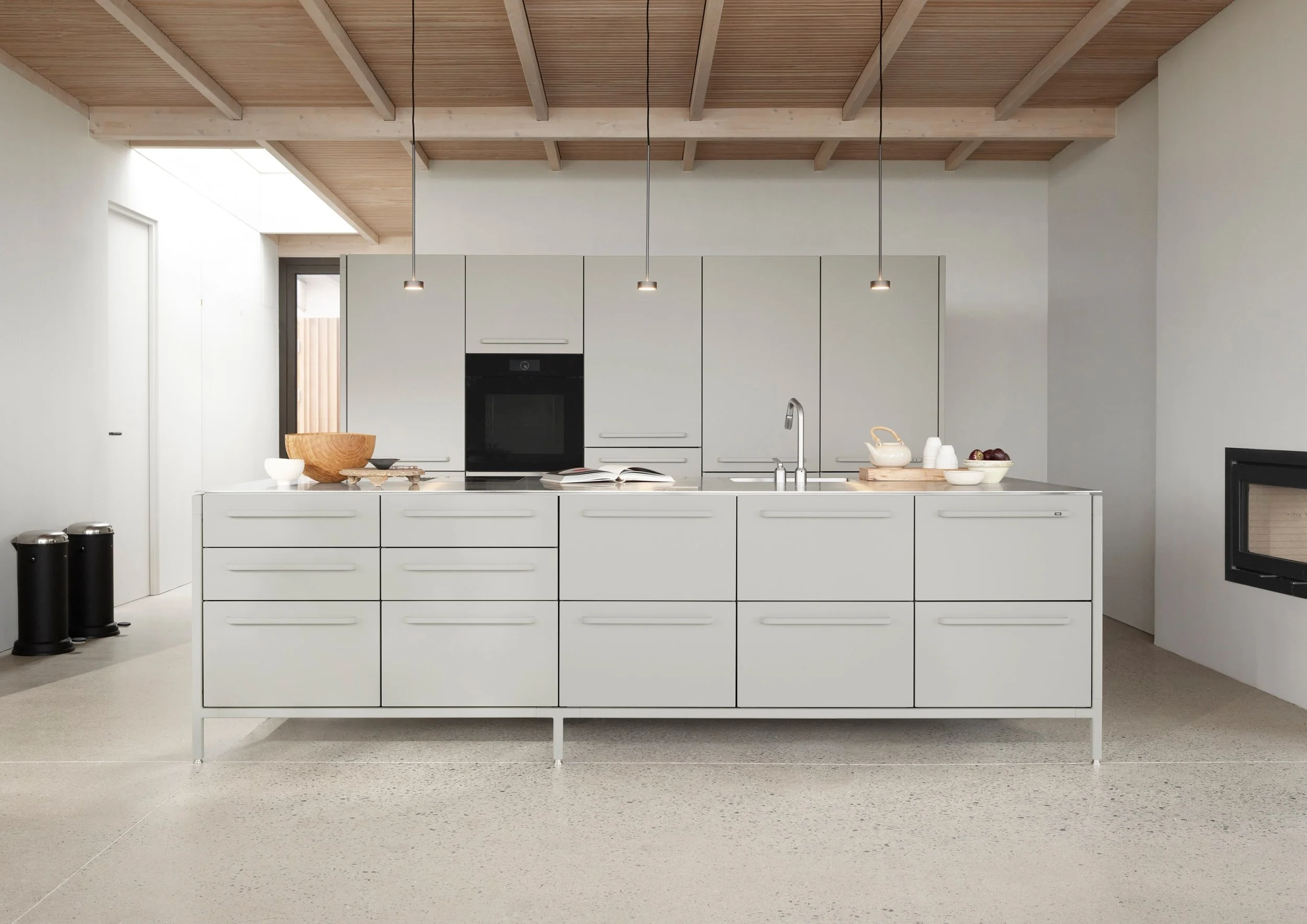 vipp-V1-kitchen-warmgrey-01.jpg