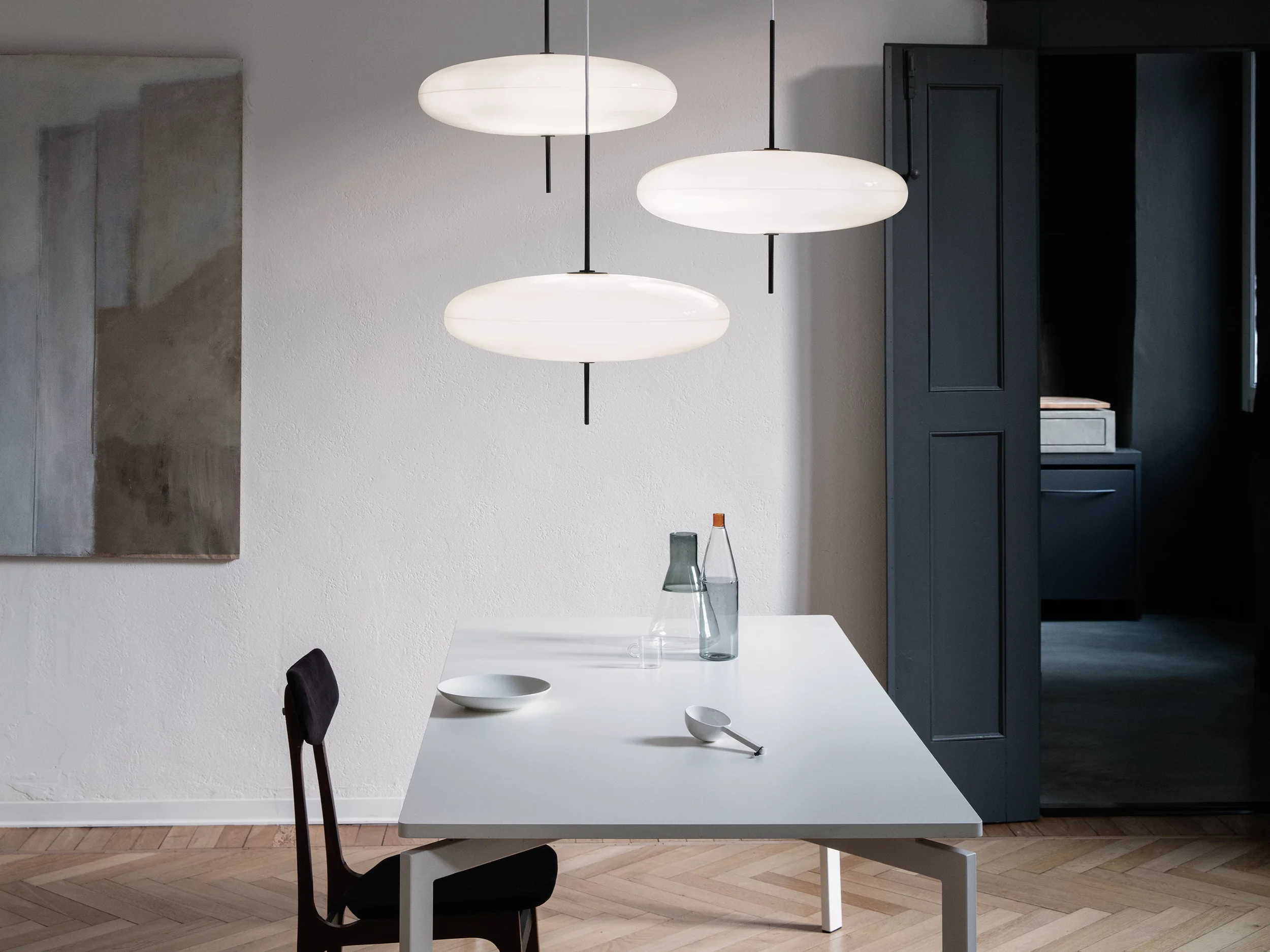 Astep-Model-2065-Suspension-Light-Lifestyle-2-3200x2400.webp
