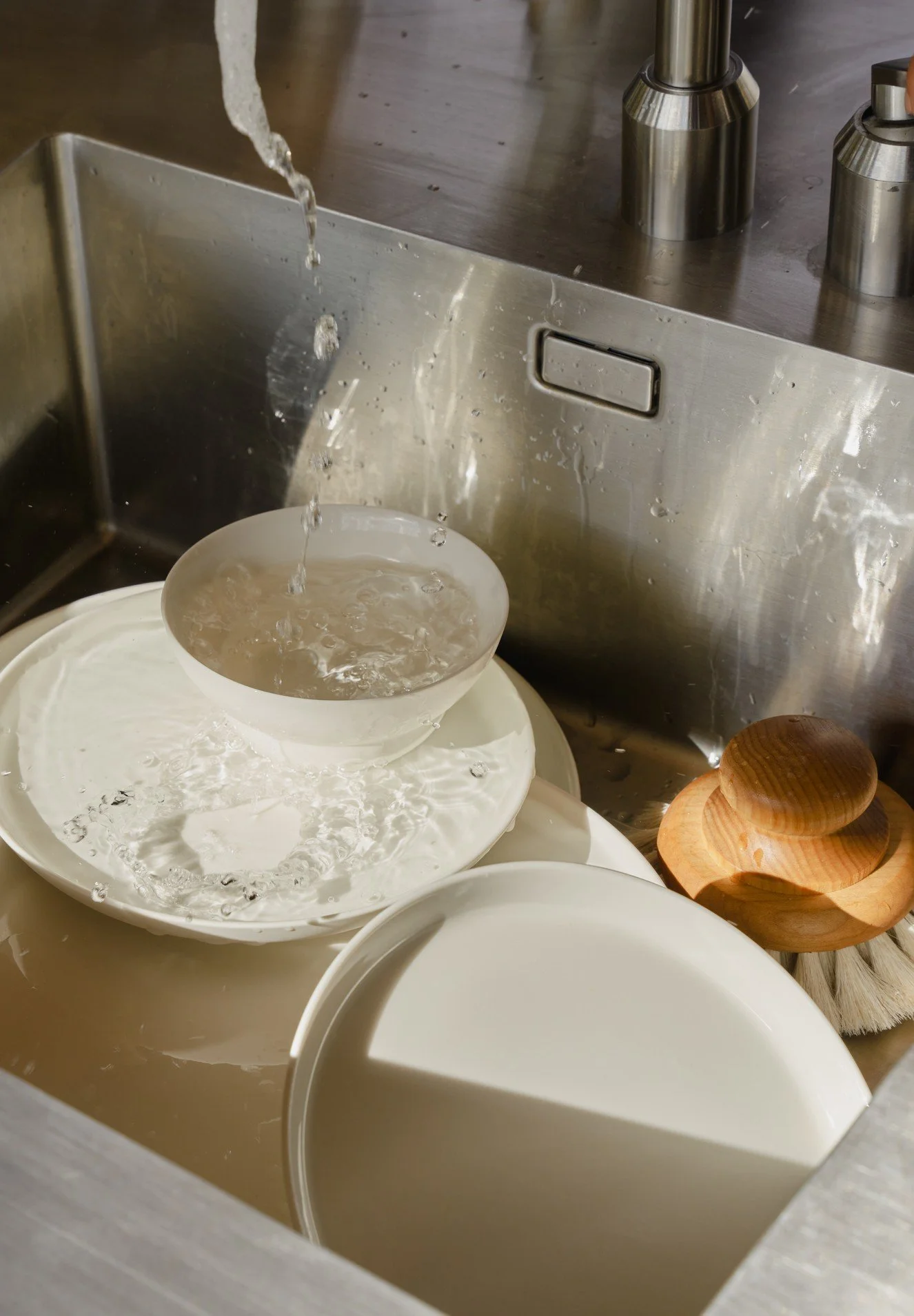 vipp900-v4 kitchen-julia khan anselmo campaign-detail-10.jpg