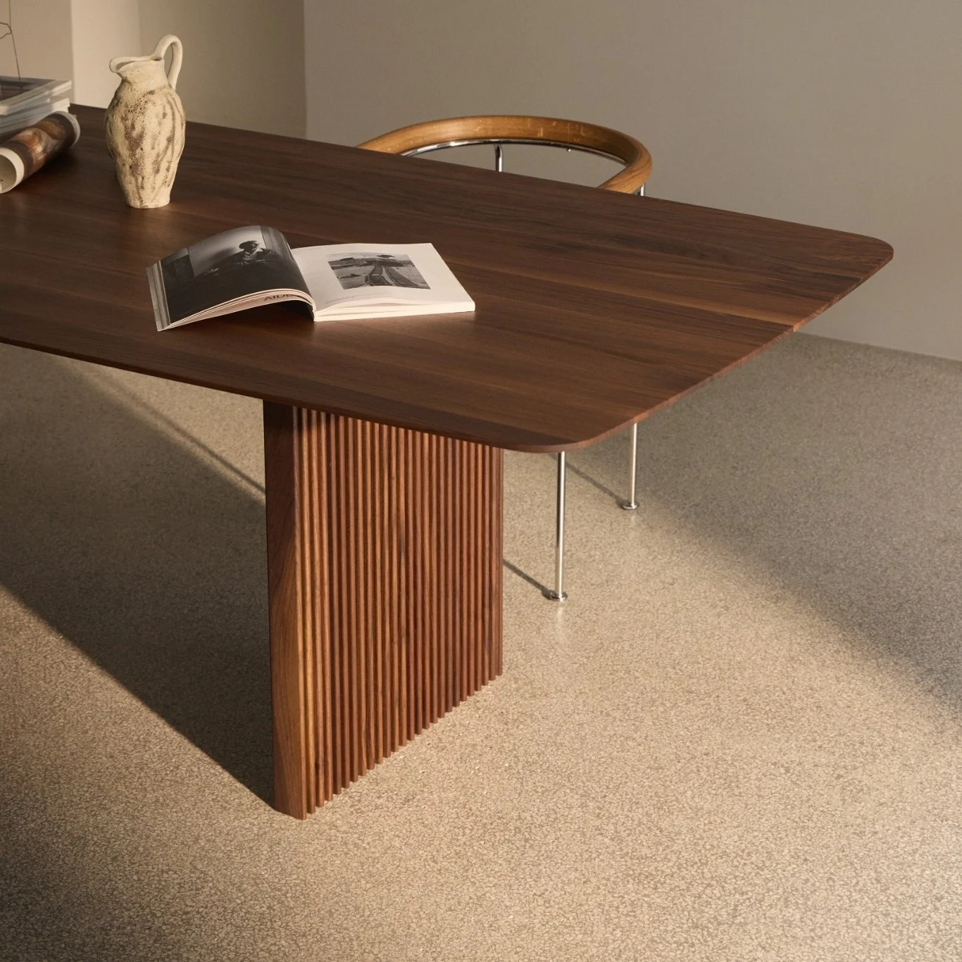 Ten.Table.Rekt._Walnut_H7A1412_square(OPL.Redigeret)-1366x1366.jpg