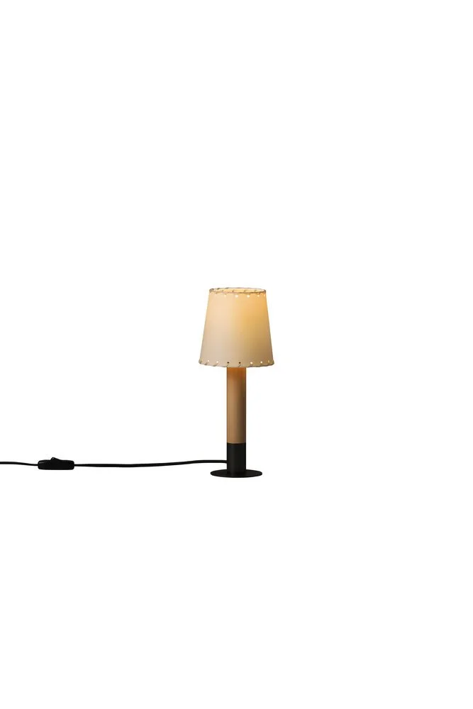 basica-minima-beige-parchment-bronze-base-table-lamp-santiago-roqueta-santacole-on-x1000.jpg