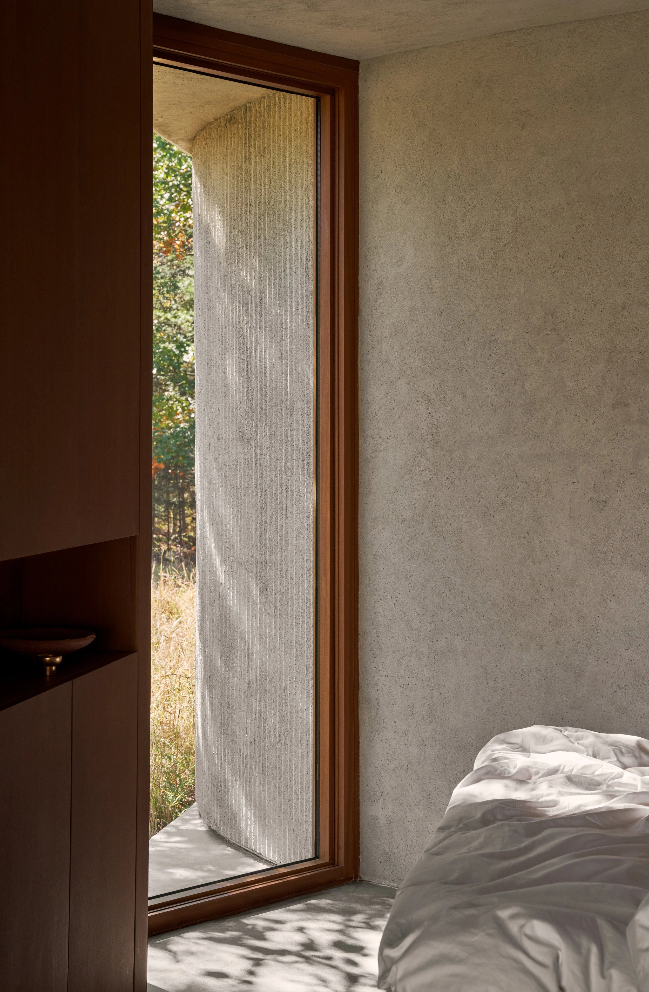vipp-upstate-new-york-bedroom-01.jpg