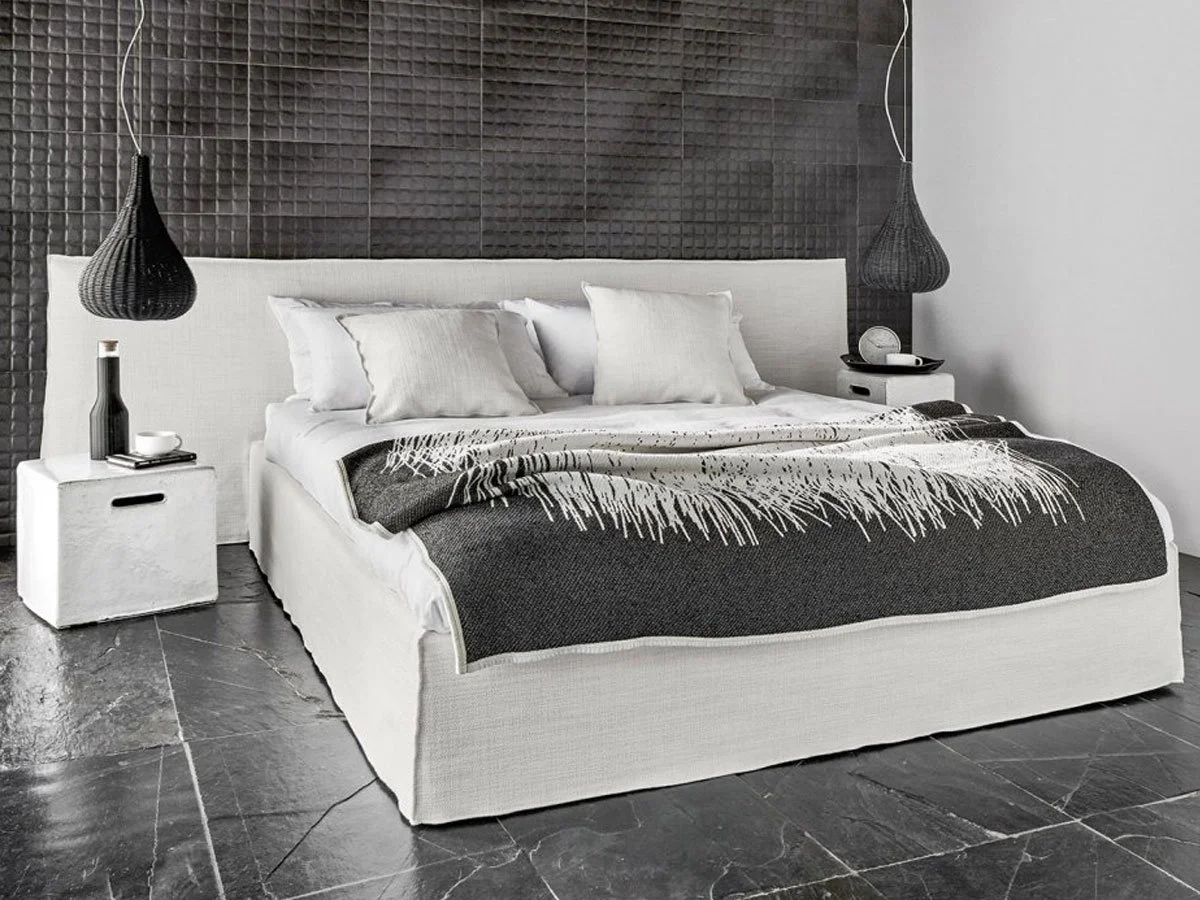 ghost-81-bed-gervasoni.jpg