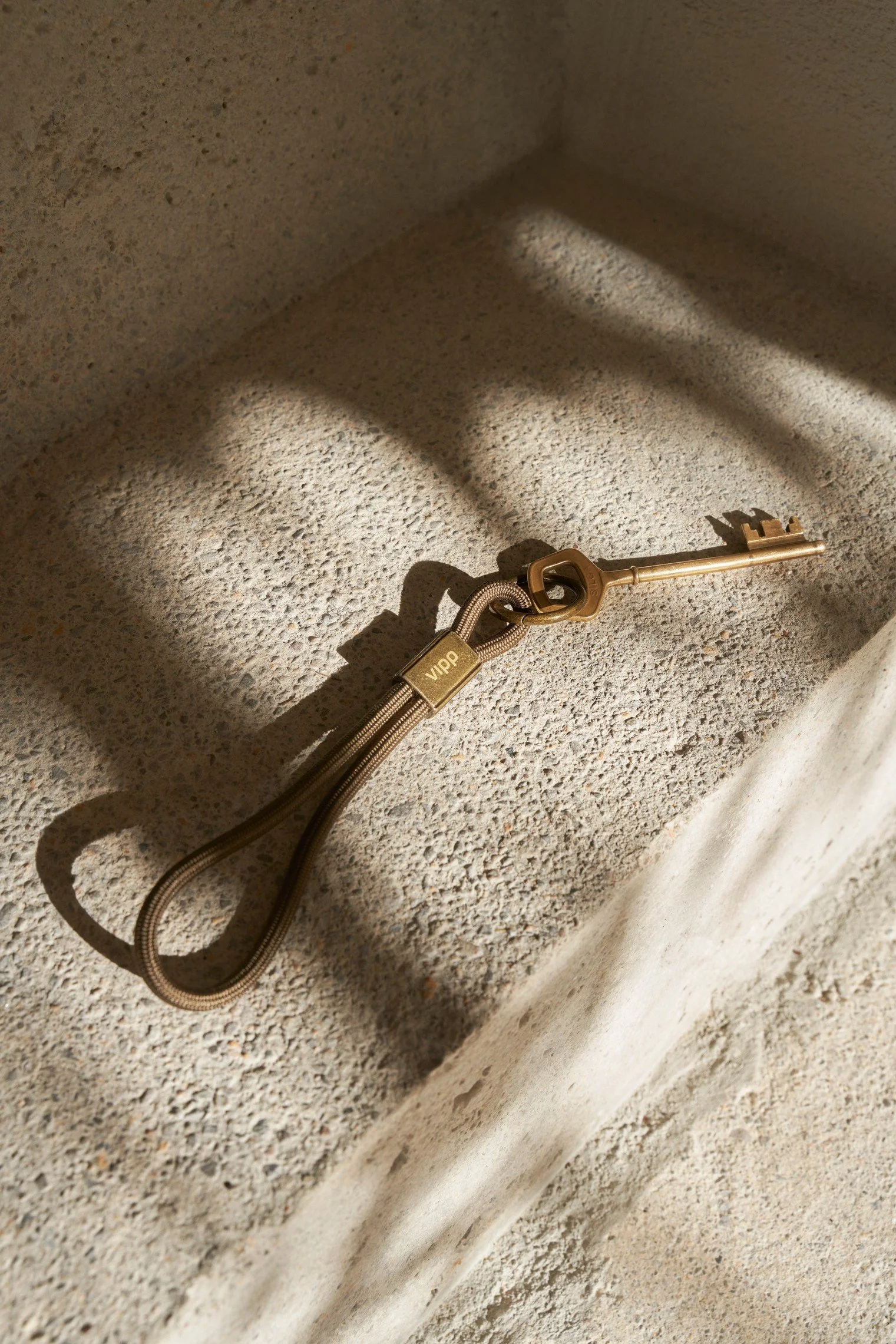 vipp-lagrasse-keystrap-01.jpg