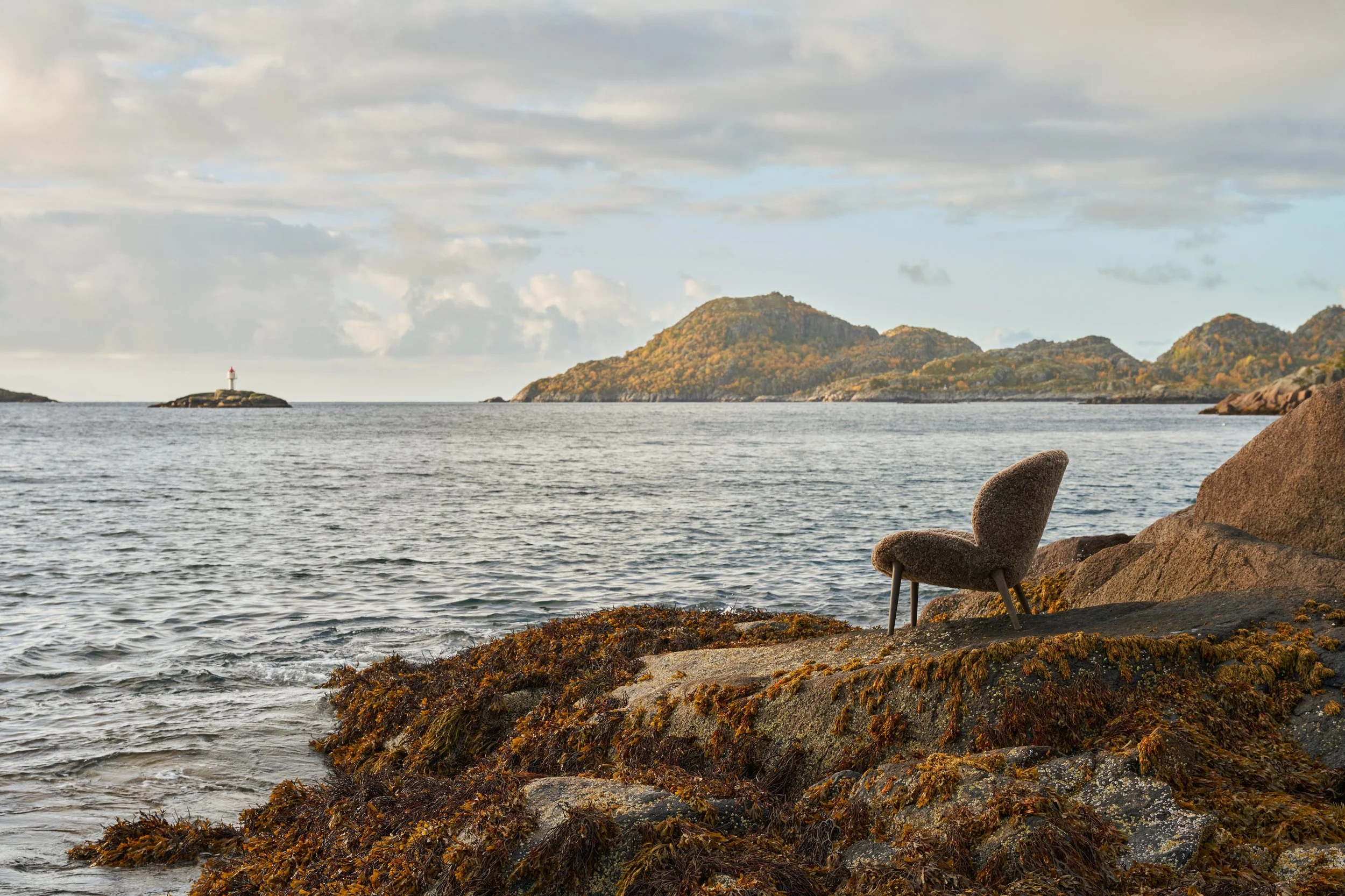 vipp-lofoten-guesthouse-outside-05.jpg