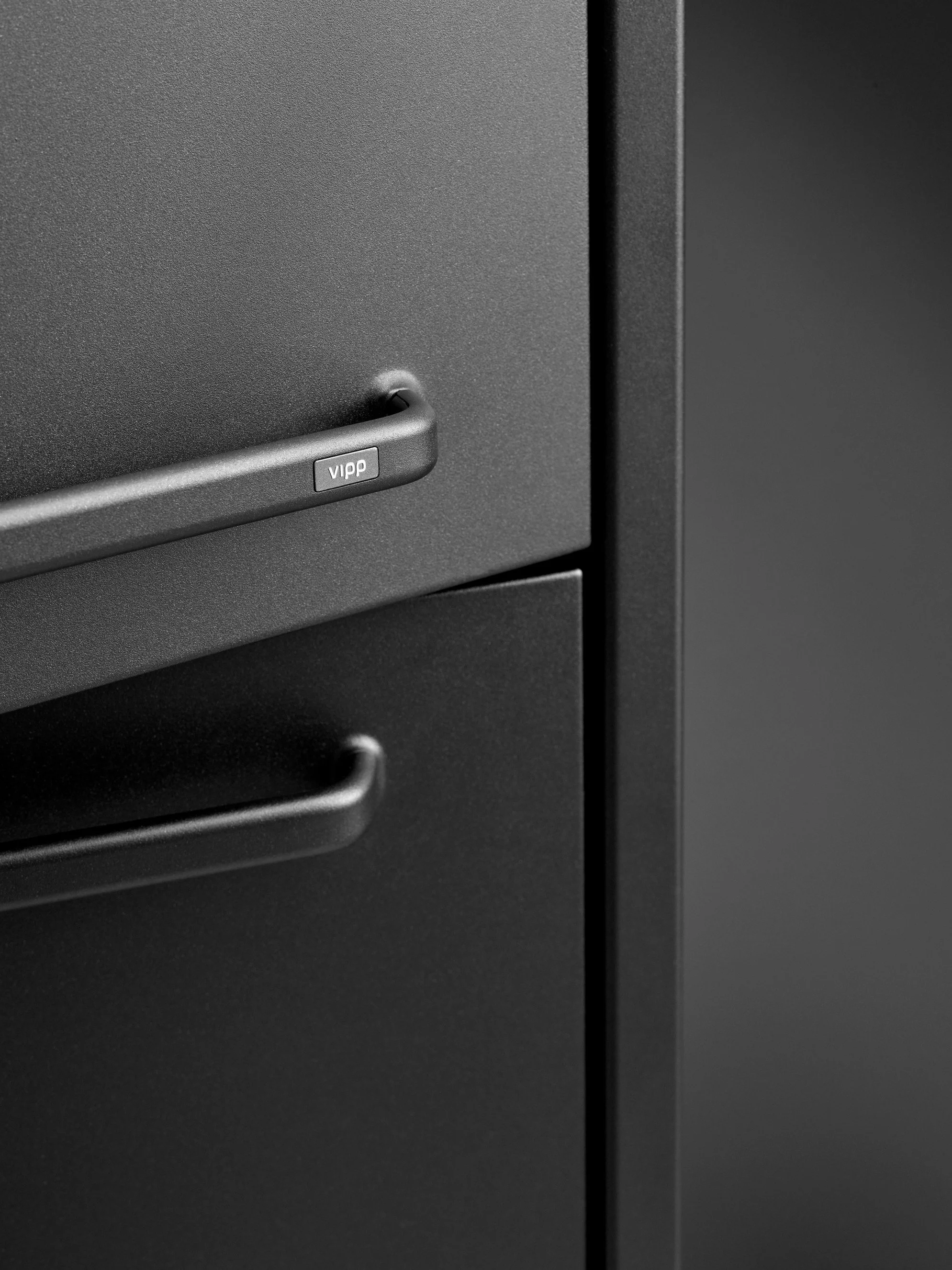 vipp-v1-kitchen-black-detail-01.jpg