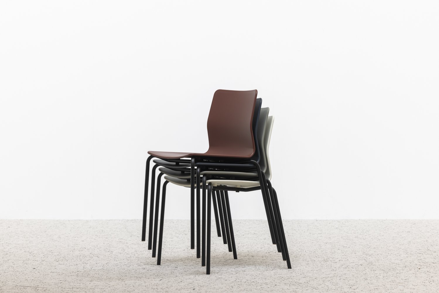 Bulo_VVD-Bistro-Chair_Steel-legs-3.jpg