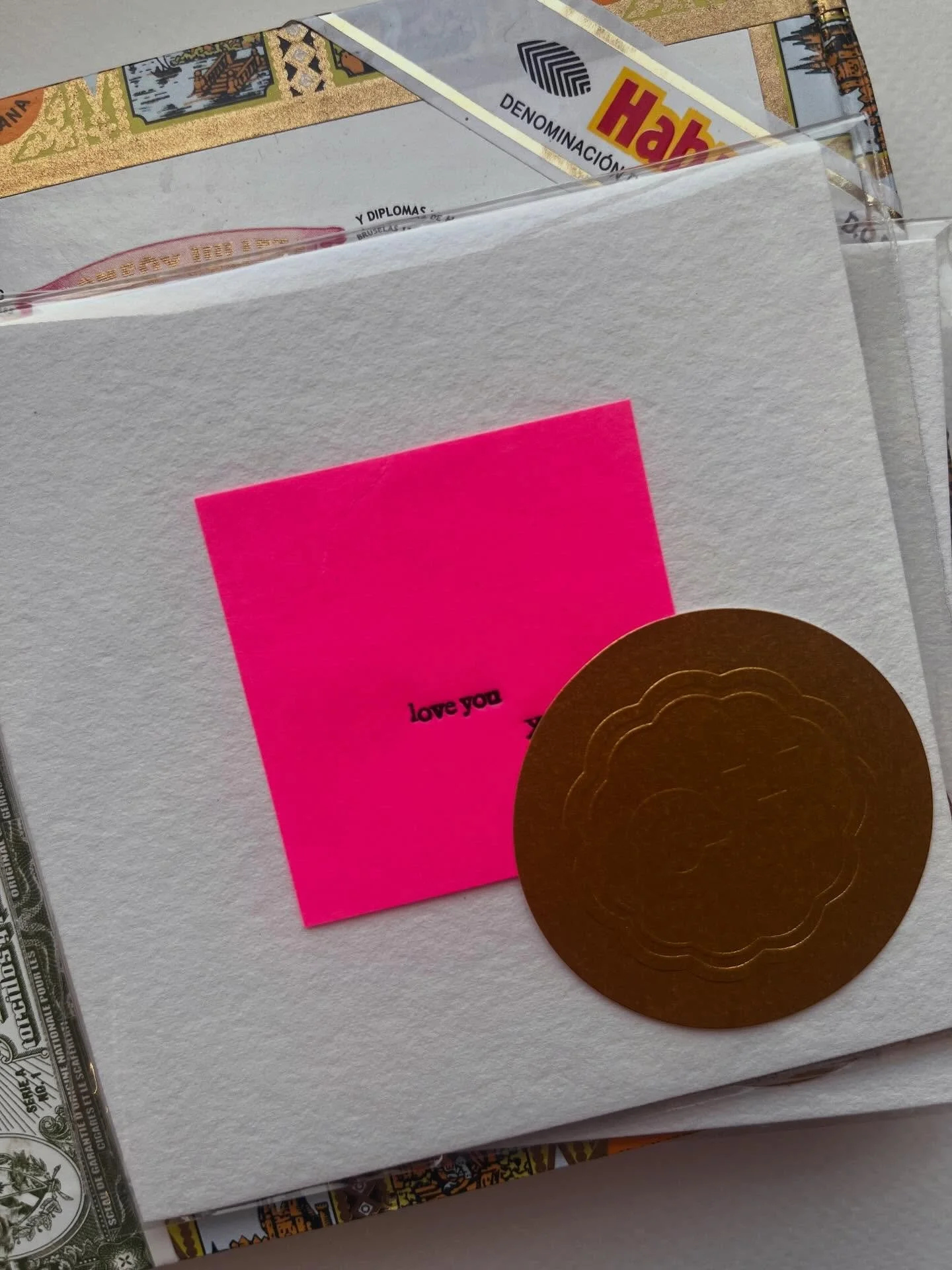 ✨ GIVEAWAY ✨

I&rsquo;ve had so much fun this week, leaving mini love notes in the wild and in my community 💘 

Two sent the love back and five are somewhere out there being where the need to be&hellip; I kinda like the unknowingness of it all and t