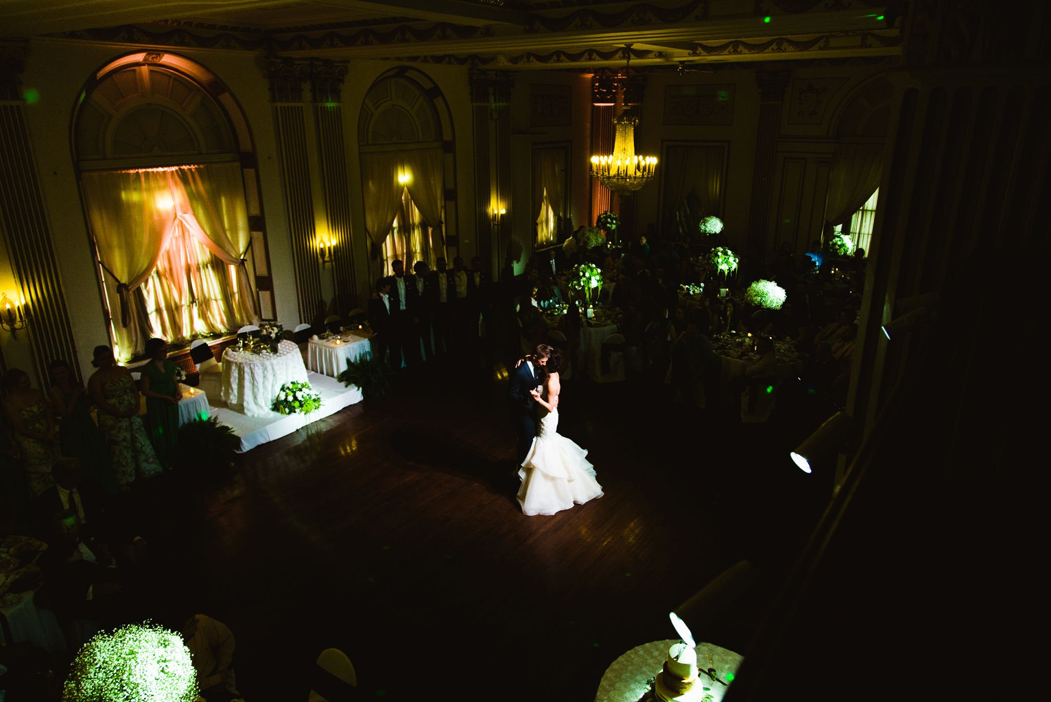 Centerpiece-Highlight-Dia-copy.jpg