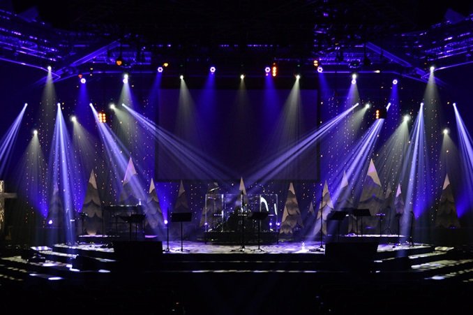 Flowing-Trees-Stage-Design-1000x452.jpg