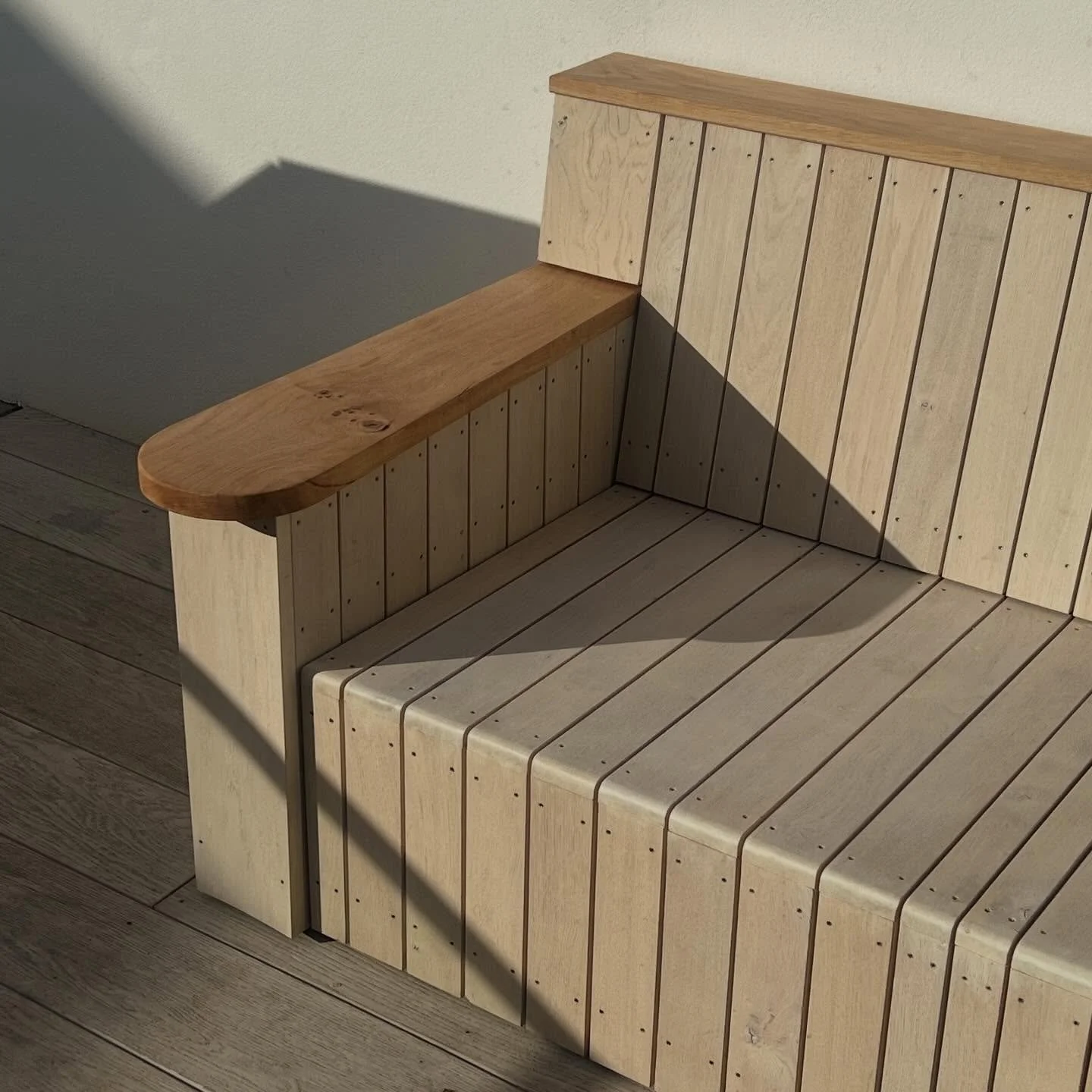 #outdoorsofa #outdoorlounge 
Recently completed - a solid Oak corner sofa for this fabulous roof terrace overlooking Thurlestone golf course &amp; coastline. A replacement for the ubiquitous plastic rattan piece which fell apart pretty quickly. This 