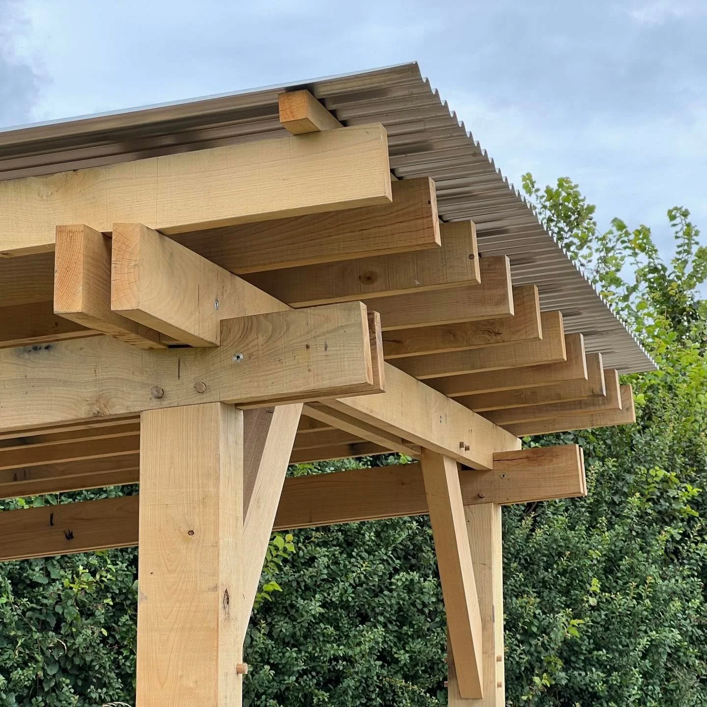 On the odd sunny day that we get, you might start wondering how to use that unloved corner of the garden to better effect&hellip;

Sometimes all it takes it to provide some basic shelter, and to define the space with structure. Quickly and even witho