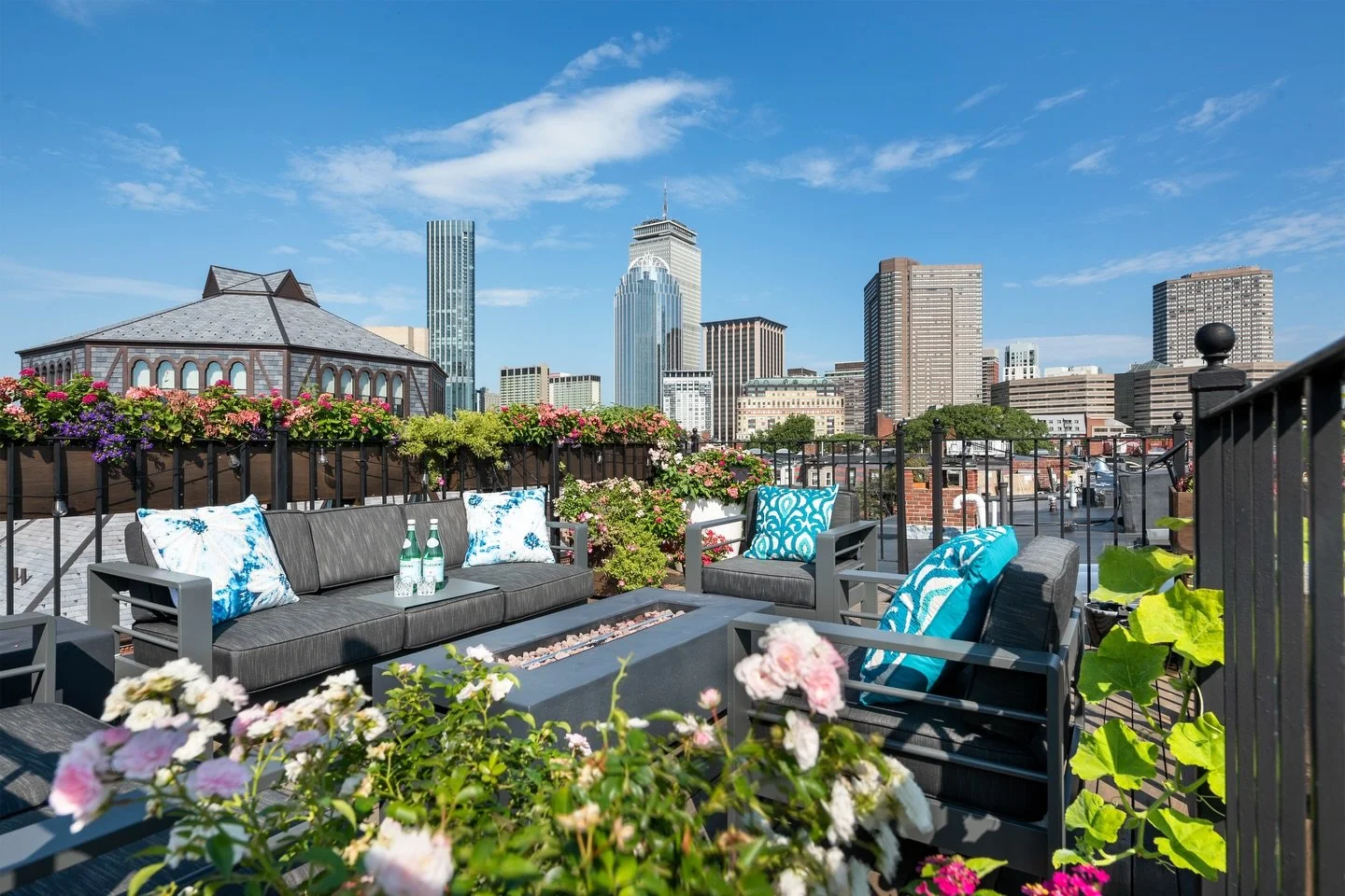 This South End brownstone offers more than city views. Designed by @ctrumanarchitects the patio just off the kitchen establishes a direct connection between the interior living spaces and the outdoors.

Our team executed the construction of this outd
