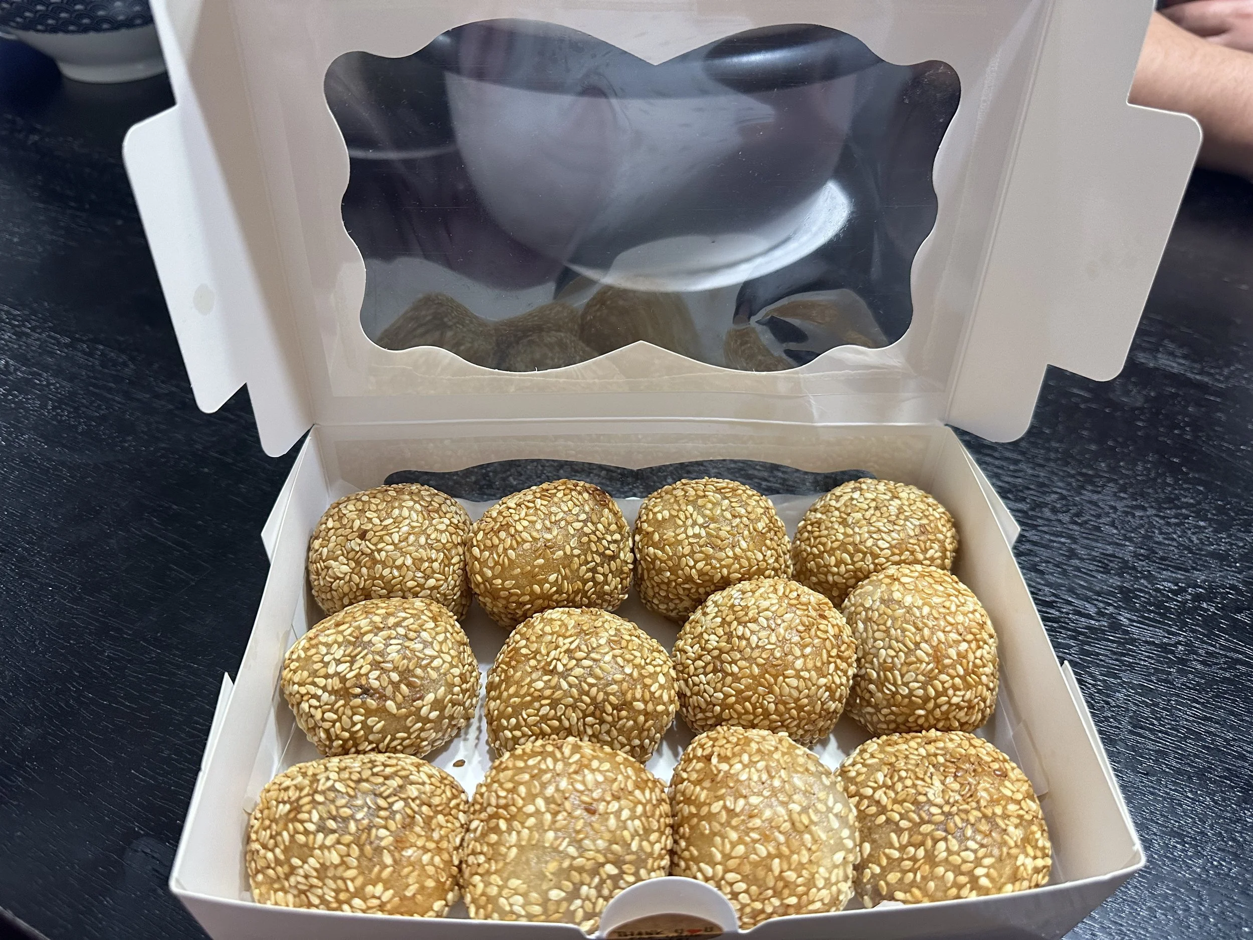 BUCHI/SESAME BALLS - 1 DOZEN
