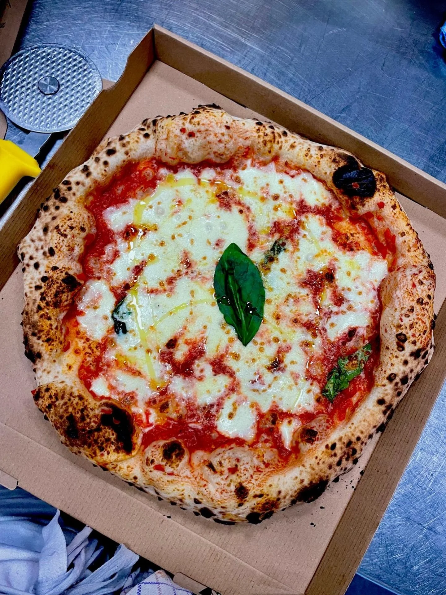 🍕 Bonne nouvelle pour les amoureux de Trallall&agrave;&hellip;
On ne ferme jamais vraiment 😉
Enfin si&hellip; mais jamais tous en m&ecirc;me temps.

👉 Anglet est ferm&eacute; le mardi soir
👉 Biarritz est ferm&eacute; le mercredi soir

R&eacute;su