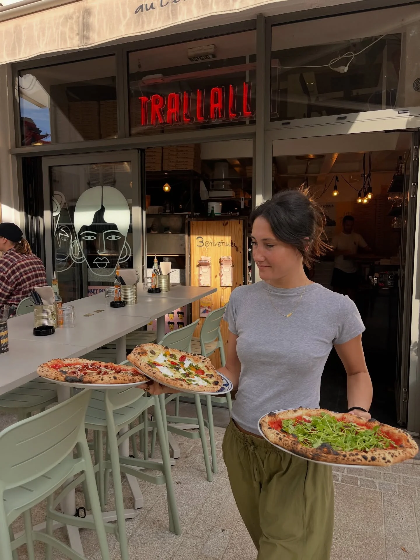 Le soleil sera bient&ocirc;t de retour!! La nouvelle terrasse &agrave; Biarritz va enfin vraiment reprendre vie, et on a h&acirc;te de vous accueillir ☀️

📍 Little Trallalla - pensez &agrave; venir t&ocirc;t 😉 rue Gambetta &agrave; Biarritz
&Agrave
