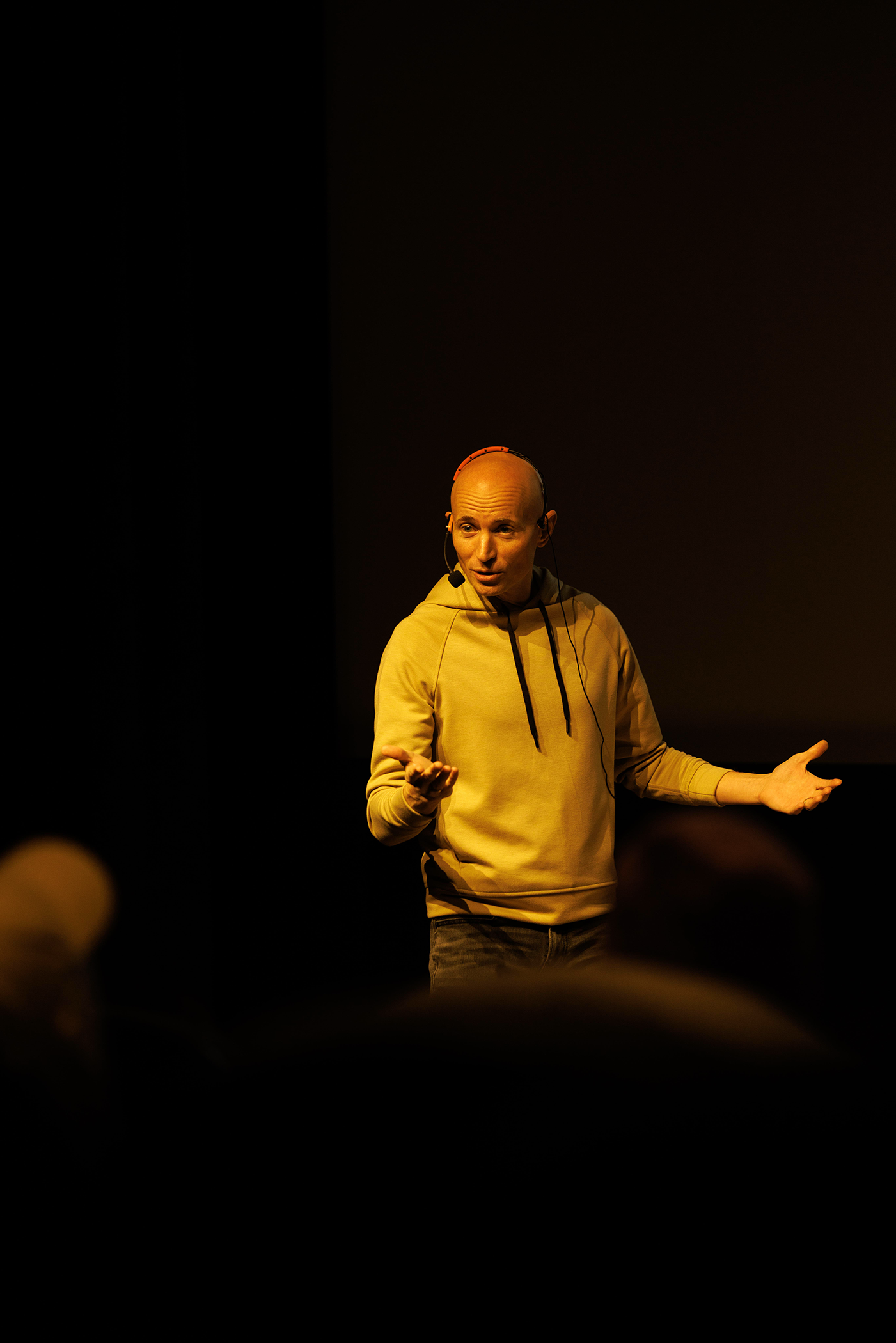 offsites-ahram-arya-human-design-live-london-tedtalk.png