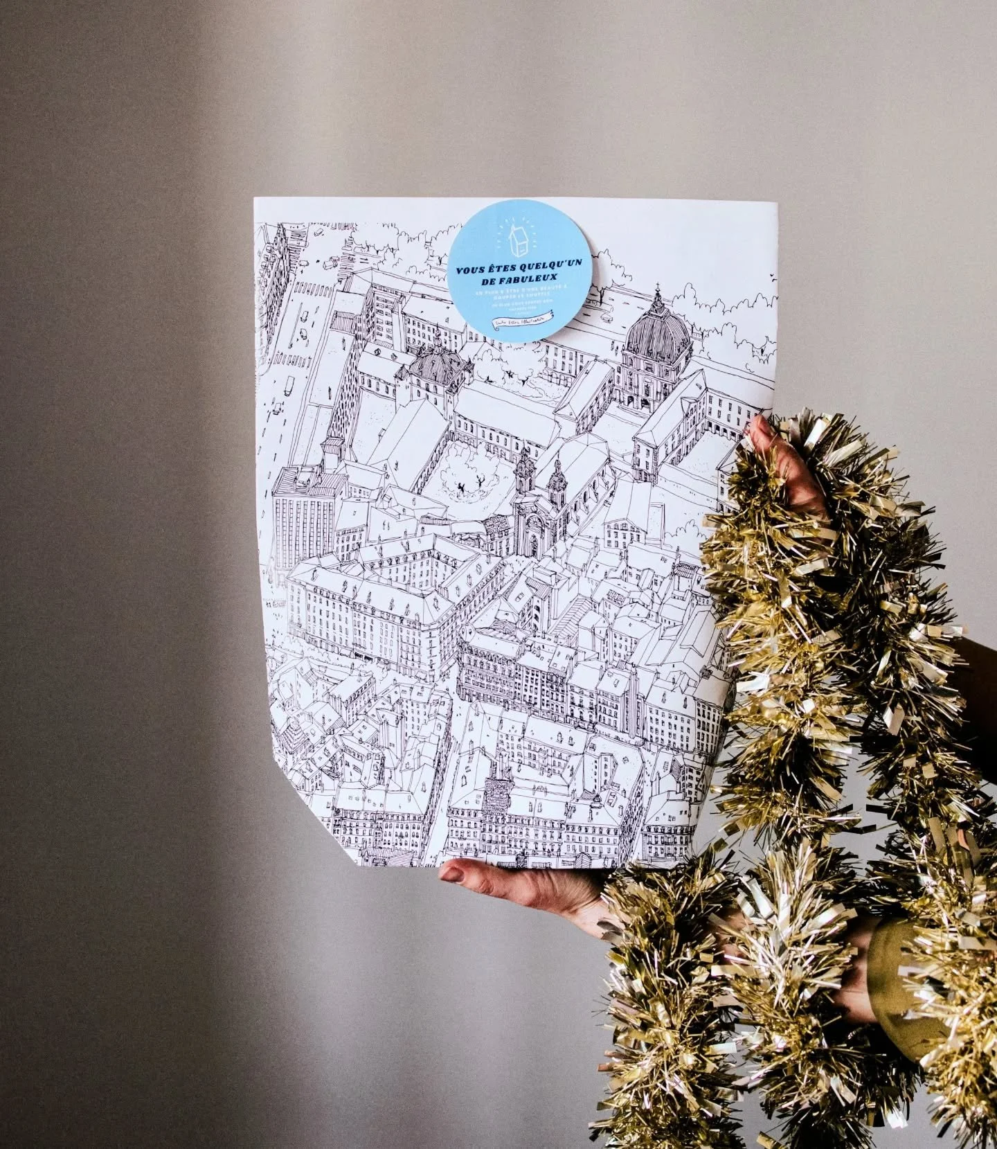 No&euml;l magique ! ✨
Vous trouverez la petite attention &agrave; offrir chez nous, on vous le parie ! 
Rendez vous jusqu'au 23 d&eacute;cembre, en continu, dans notre boutique ch&eacute;rie (l'adresse en dessous) 
Et en ligne, 24h/24, on exp&eacute;