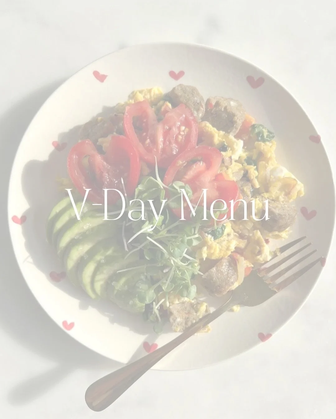 V-Day Menu to feel your best 💘

🍓Breakfast: Yogurt Bowl for 2 
&bull; 2 cups plain Greek yogurt 
&bull; 1/2 cup low sugar or homemade granola 
&bull; 1- 2 cups fruit 
&bull; 2 Tbsp nut butter drizzle, cinnamon sprinkle 

🍳Lunch: Egg scramble 
Serv